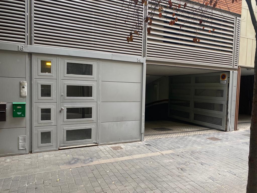 Garage in Barcelona, Spain 10 sq.m. No. 191595