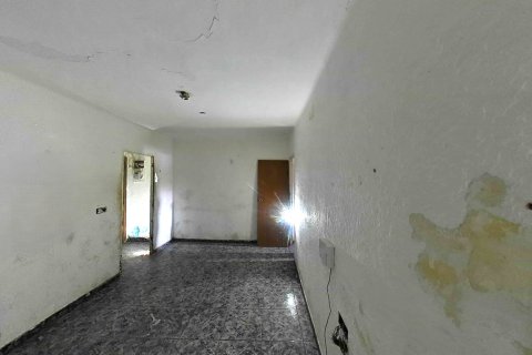 Dzīvoklis Sant Boi de Llobregat, Barcelona, Spānijā 3 istabas, 67 m2 Nr. 191598
