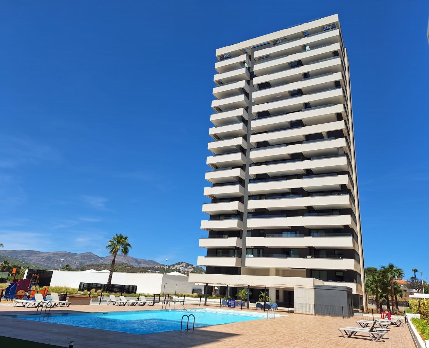 Apartamento en Calpe, Alicante, España 2 dormitorios, 168 m2 No. 193095