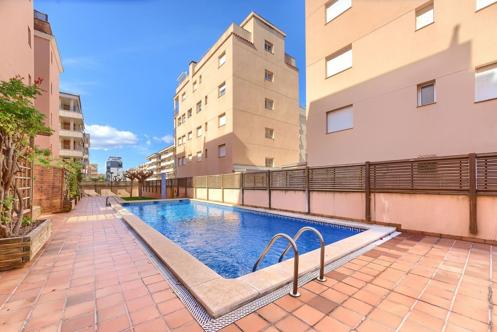 Apartment in Calafell, Tarragona, Spain 3 bedrooms, 123 sq.m. No. 172011