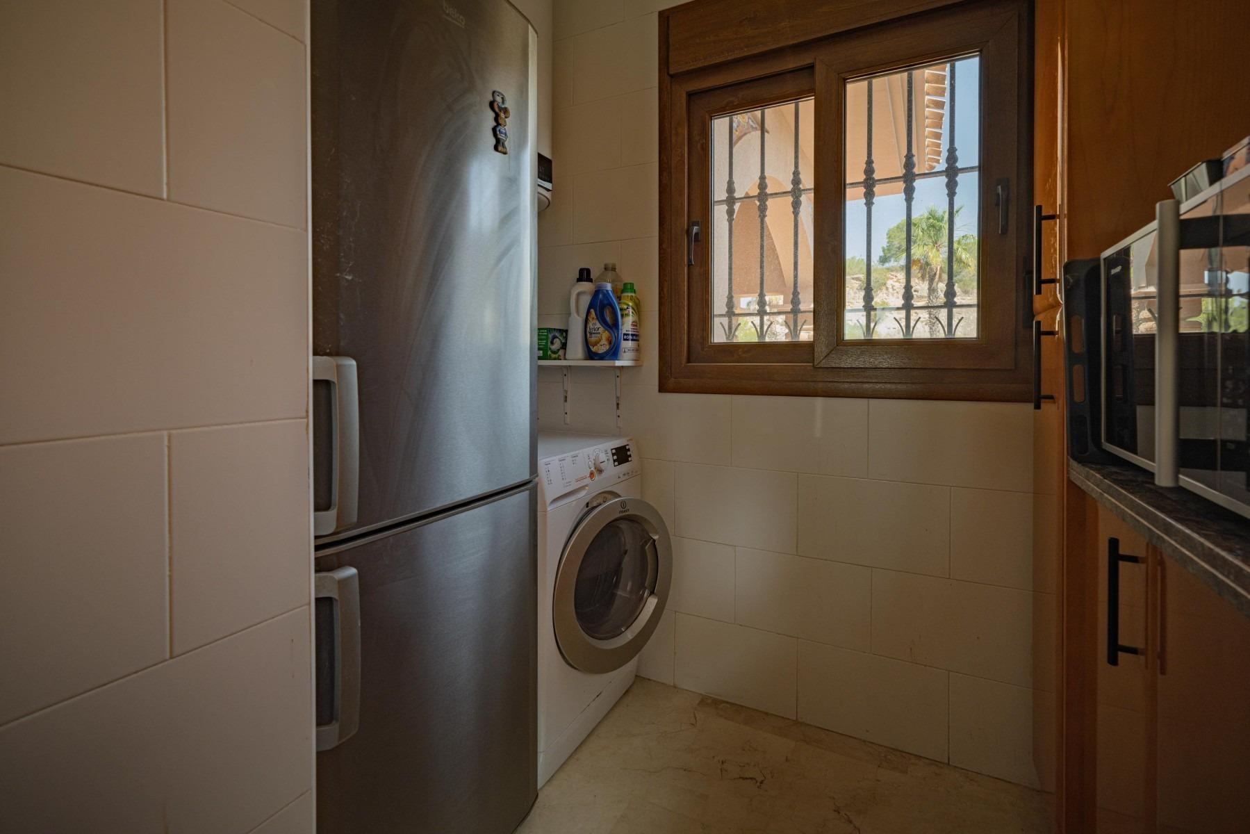 Apartamento en Alicante, España 3 dormitorios, 99 m2 No. 172009