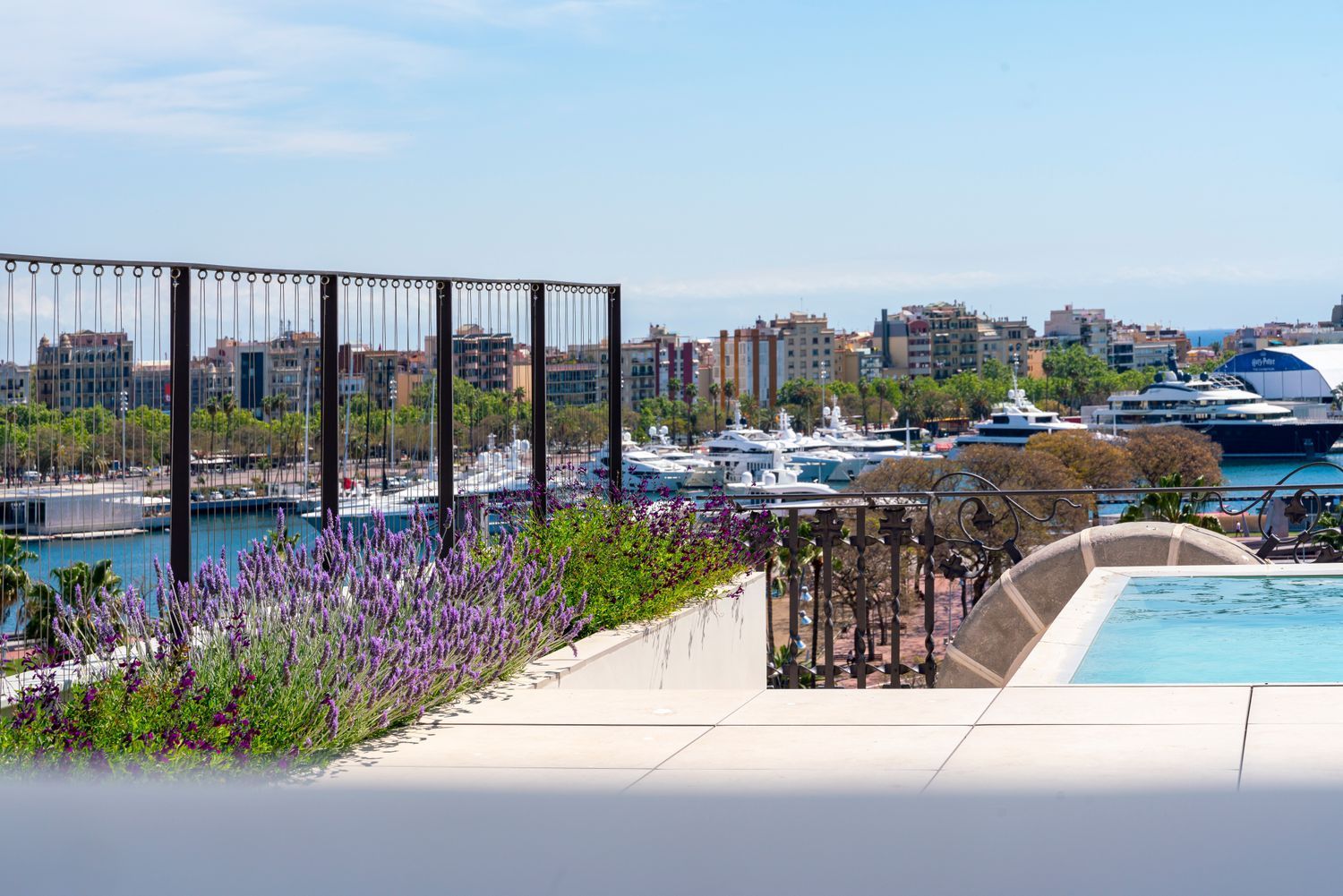 Apartament w Barcelona, Hiszpania 3 sypialnie, 183 mkw. nr 160773