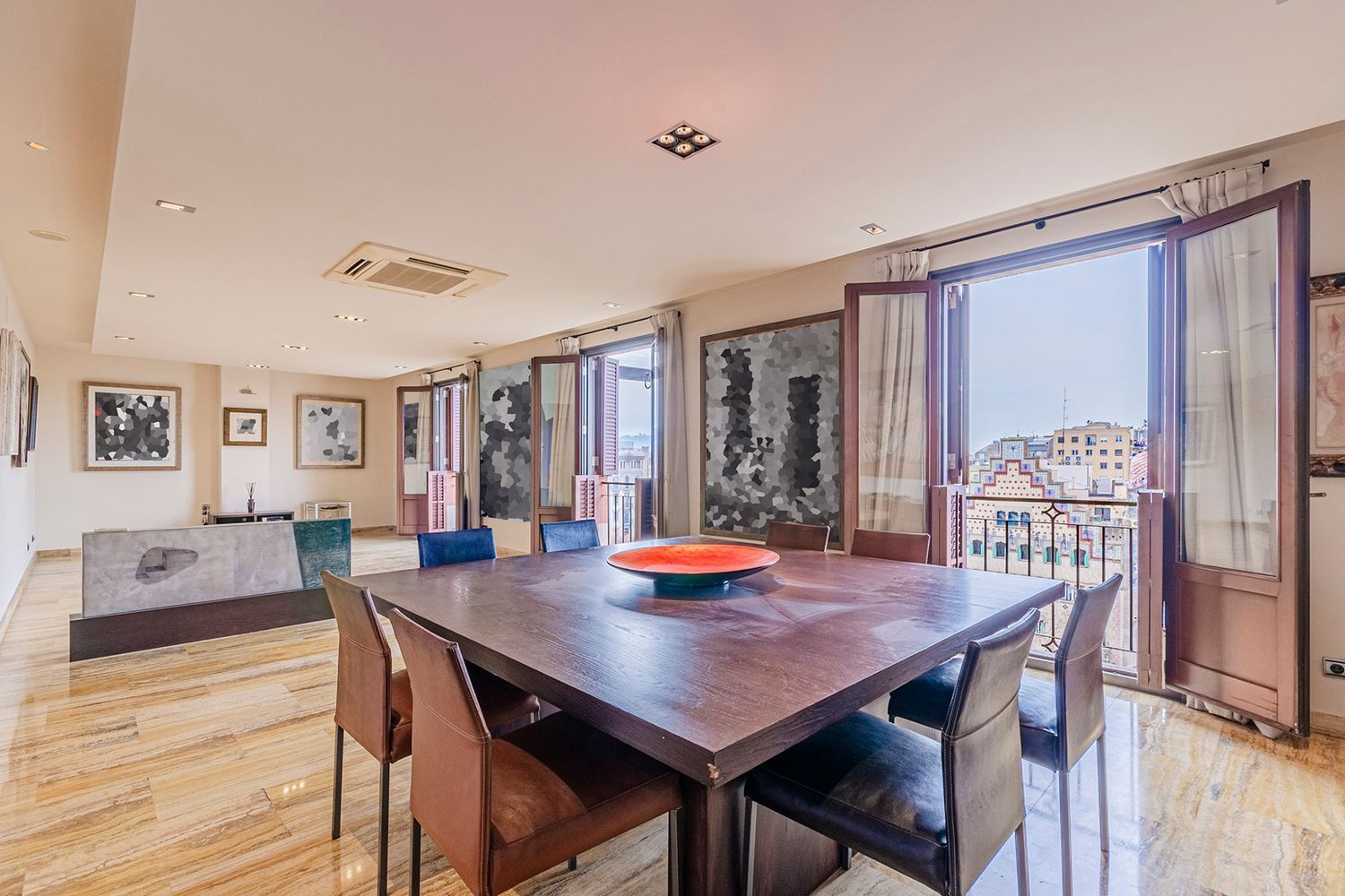 Apartment in Barcelona, Spain 3 bedrooms, 221 sq.m. No. 160772