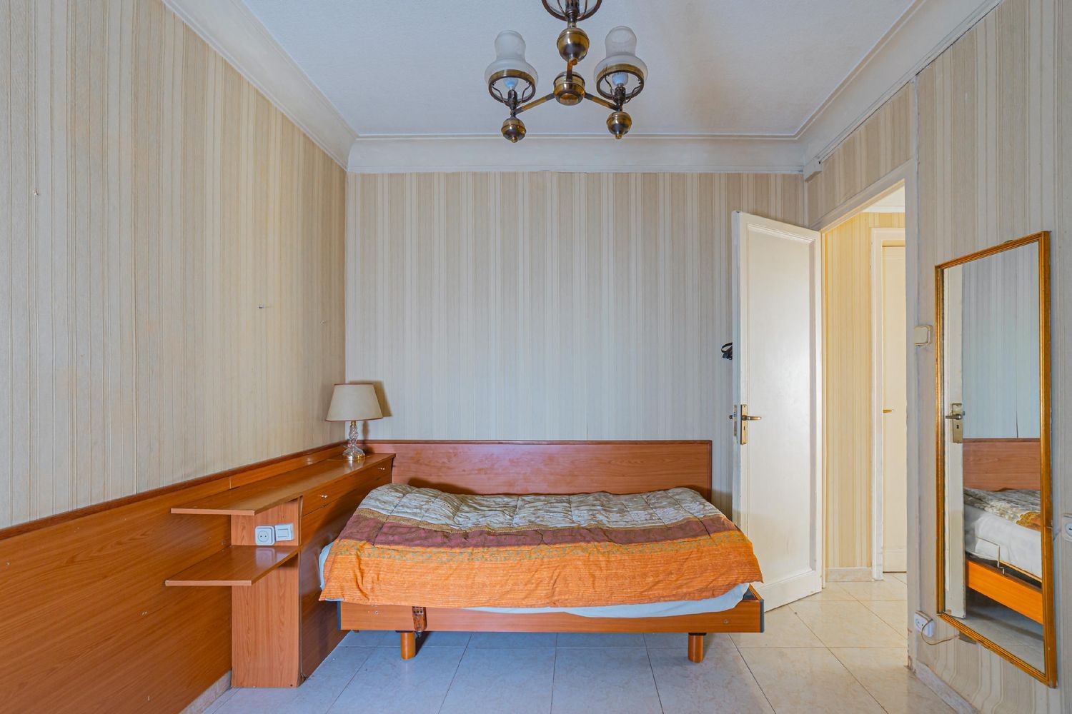 Apartament w Barcelona, Hiszpania 4 sypialnie, 130 mkw. nr 160771