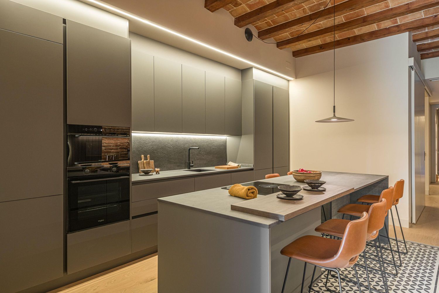 Apartment in Barcelona, Spain 3 bedrooms, 124 sq.m. No. 160770