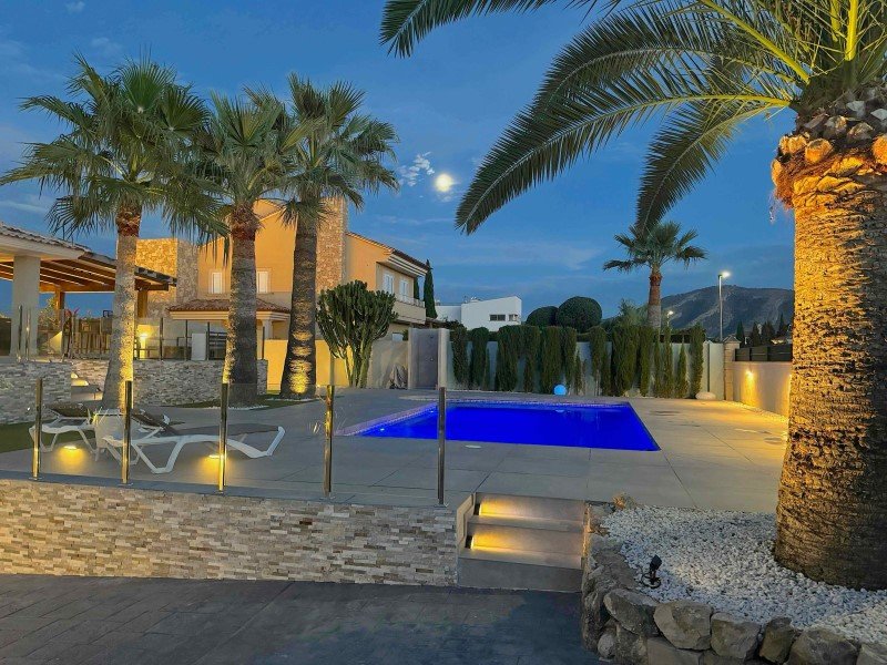 Villa en Albir, Alicante, España 4 dormitorios,  No. 179594