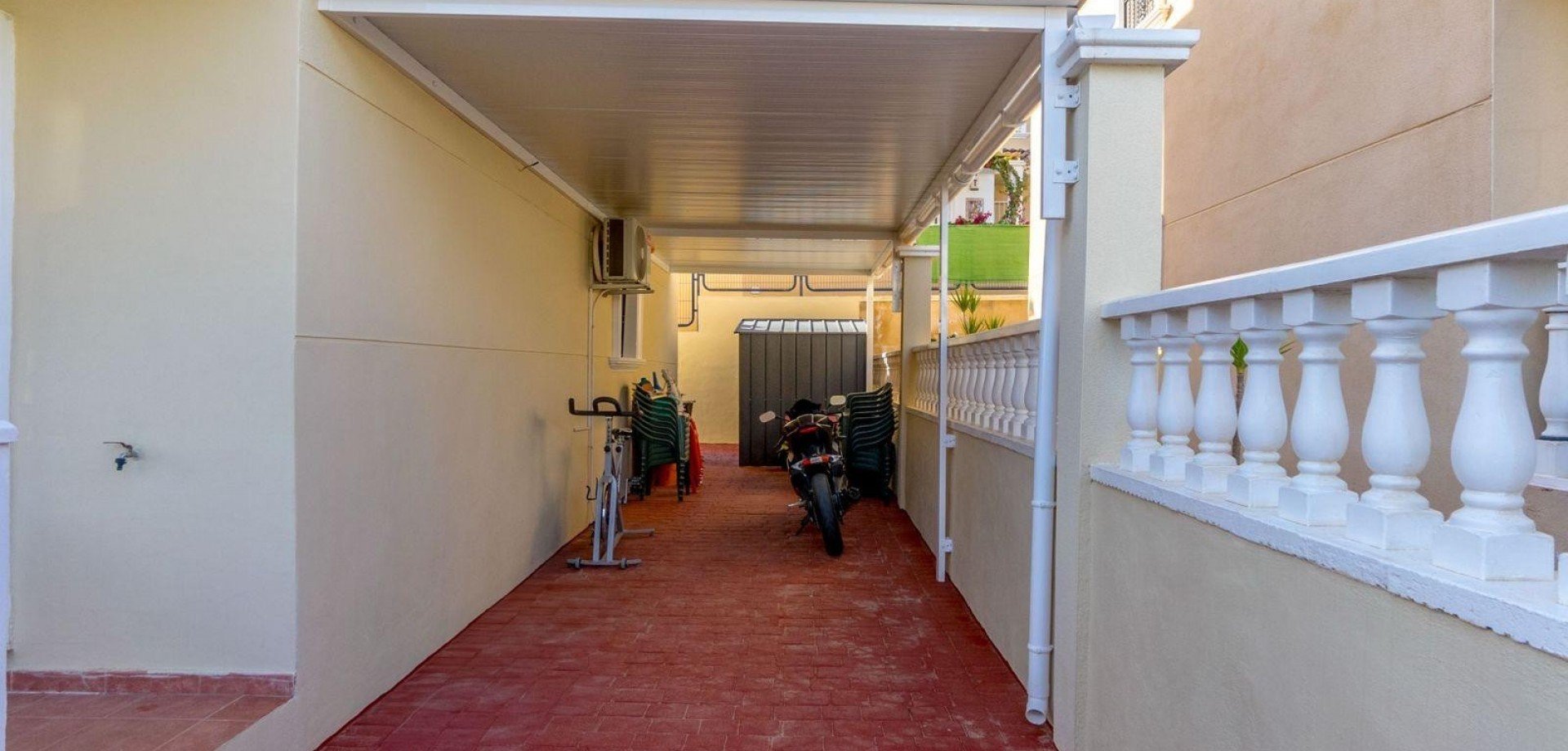 Villa in Alicante, Spanien 3 Schlafzimmer, 120 m2 Nr. 179589