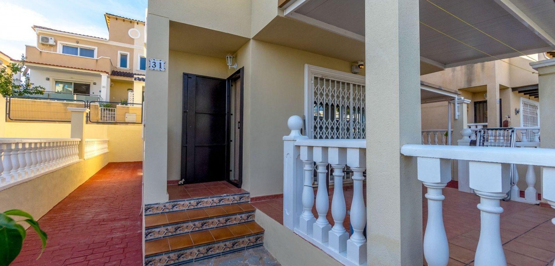 Villa in Alicante, Spanien 3 Schlafzimmer, 120 m2 Nr. 179589