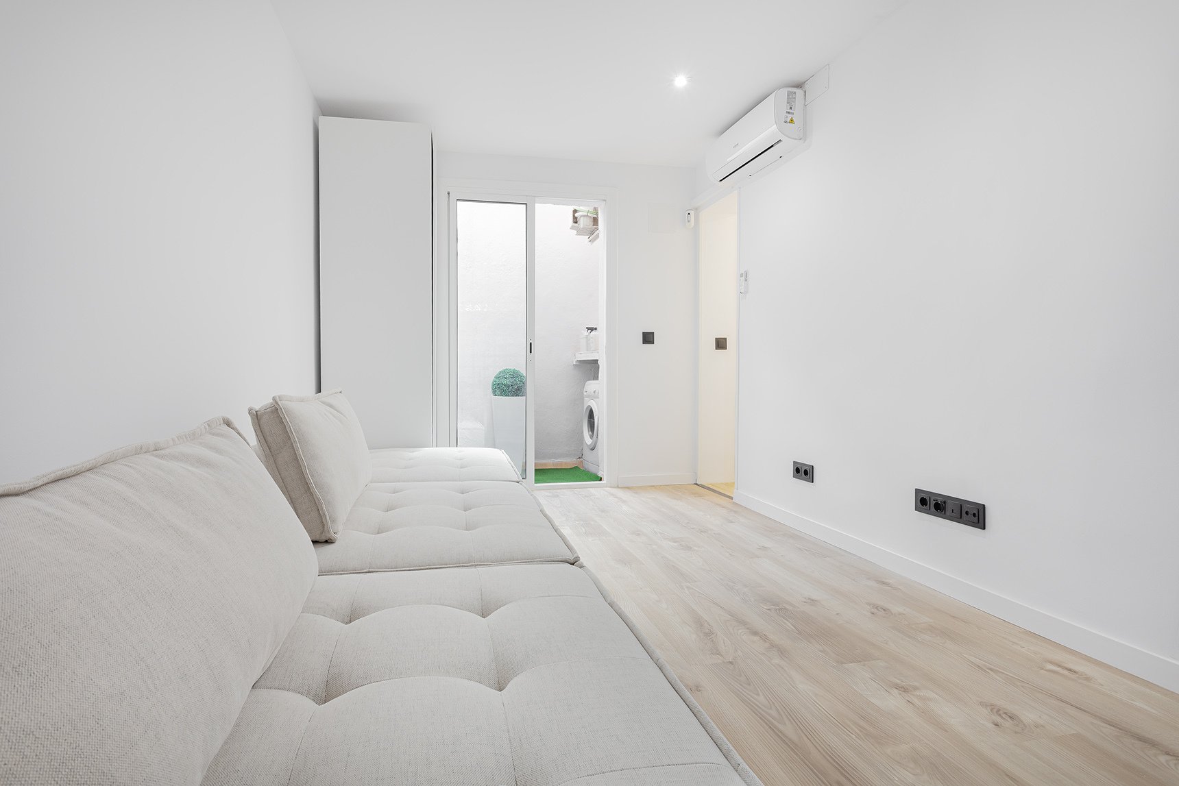 Apartment in Barcelona, Spain 1 bedroom, 43 sq.m. No. 149405