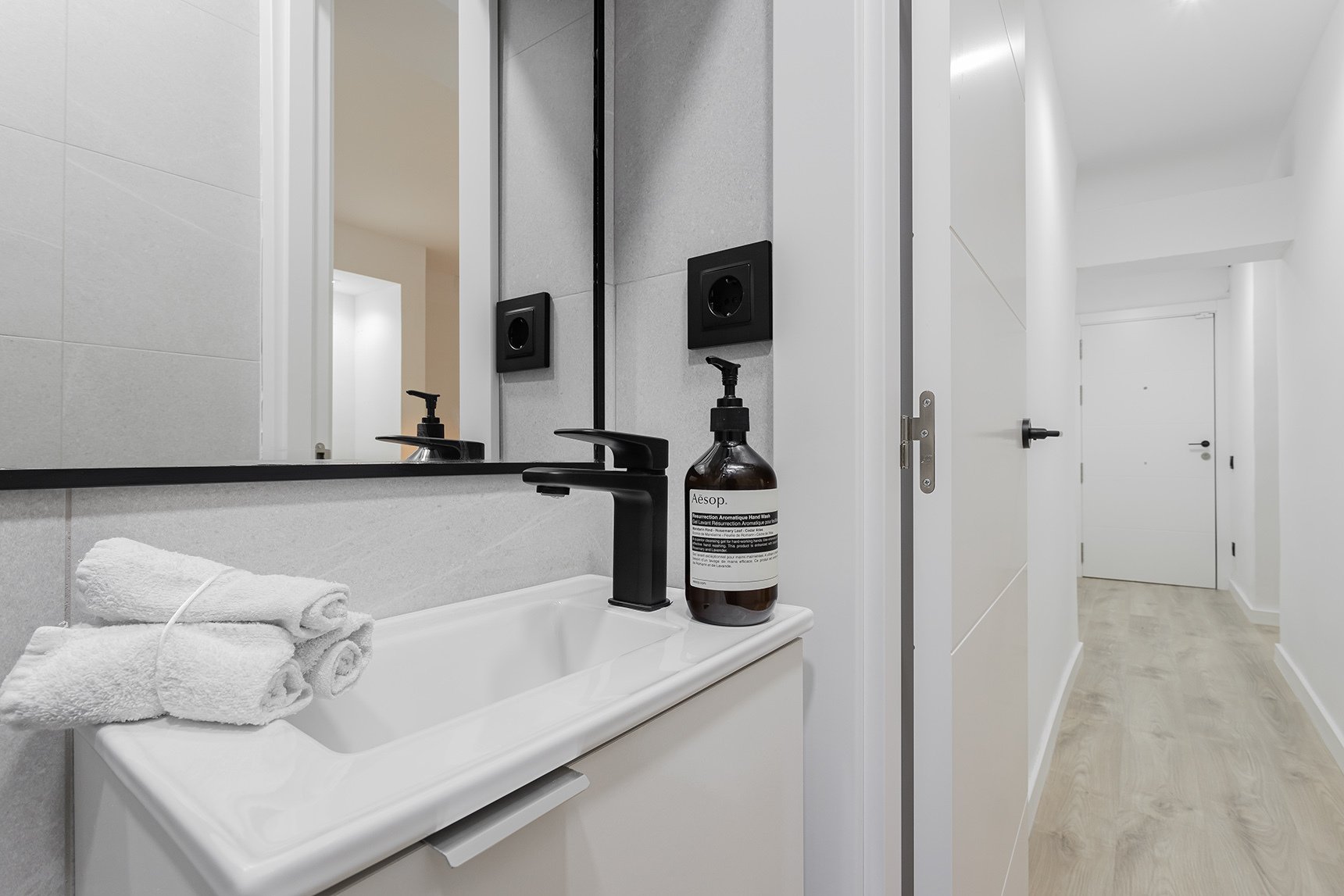 Apartment in Barcelona, Spain 1 bedroom, 43 sq.m. No. 149405