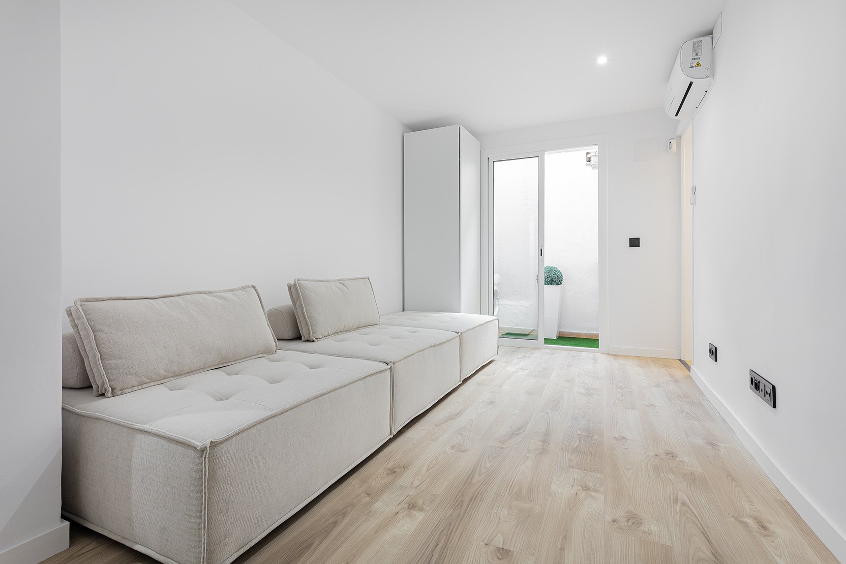 Apartment in Barcelona, Spain 1 bedroom, 43 sq.m. No. 149405