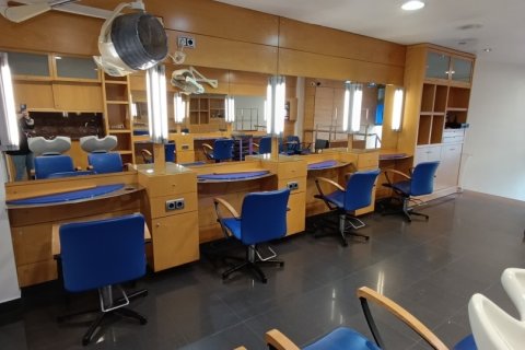Commercial property in Tortosa, Tarragona, Spain 3 bedrooms, 81 sq.m. No. 186092