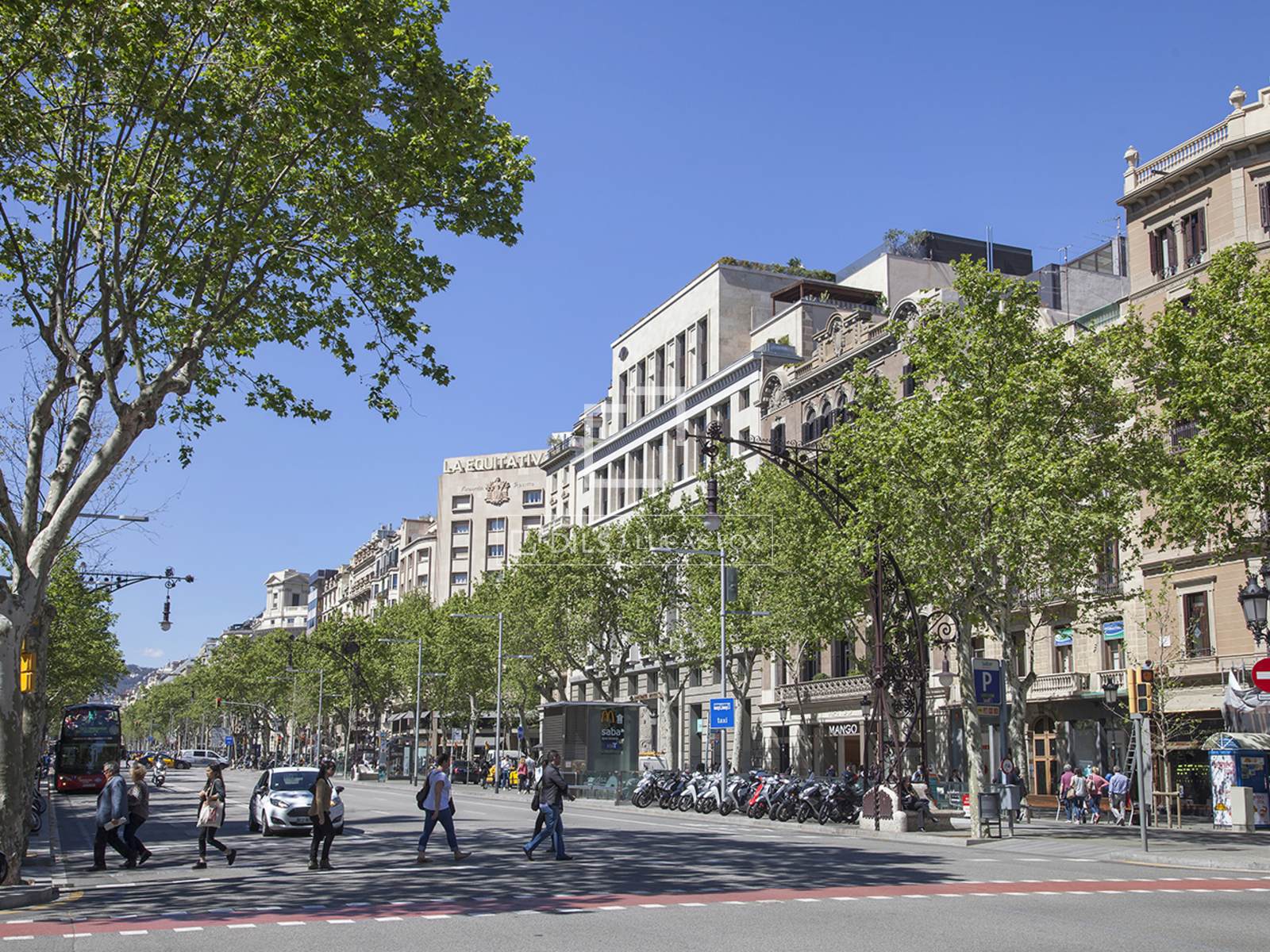 Apartment in Barcelona, Spain 2 bedrooms, 71 sq.m. No. 150720