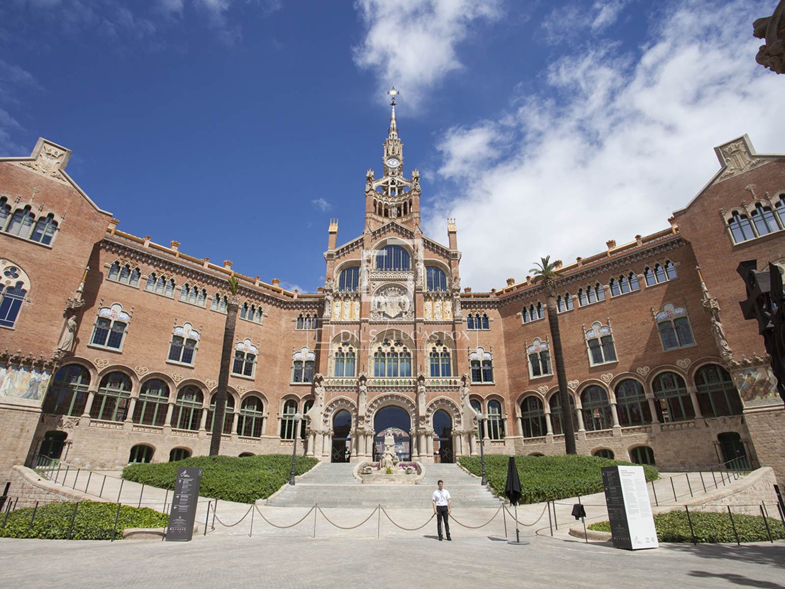 Apartment in Barcelona, Spain 2 bedrooms, 71 sq.m. No. 150720