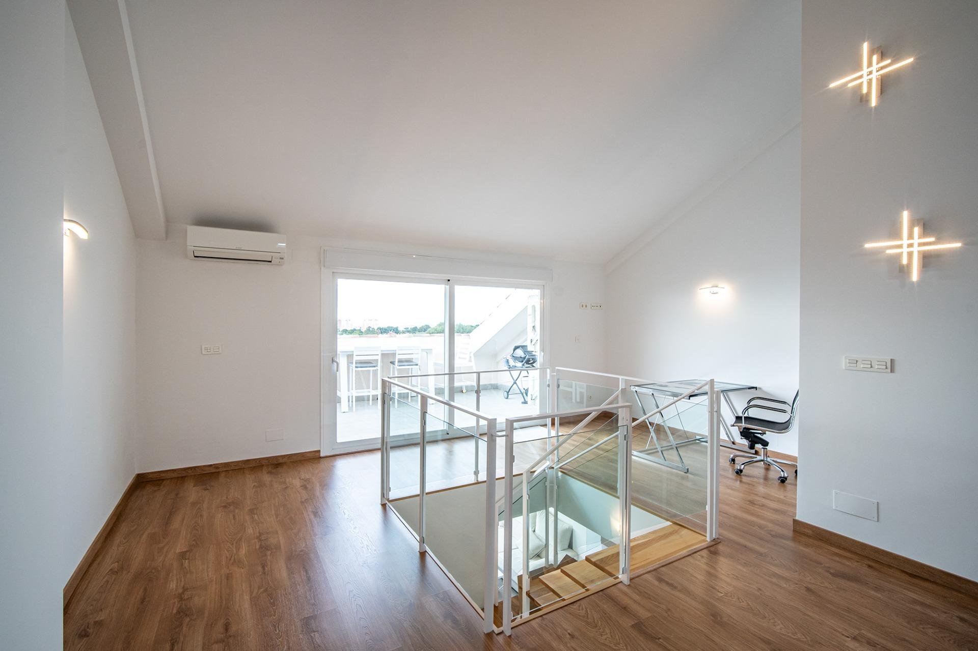 Penthauss Dehesa De Campoamor, Alicante, Spānijā 2 istabas, 89 m2 Nr. 166002