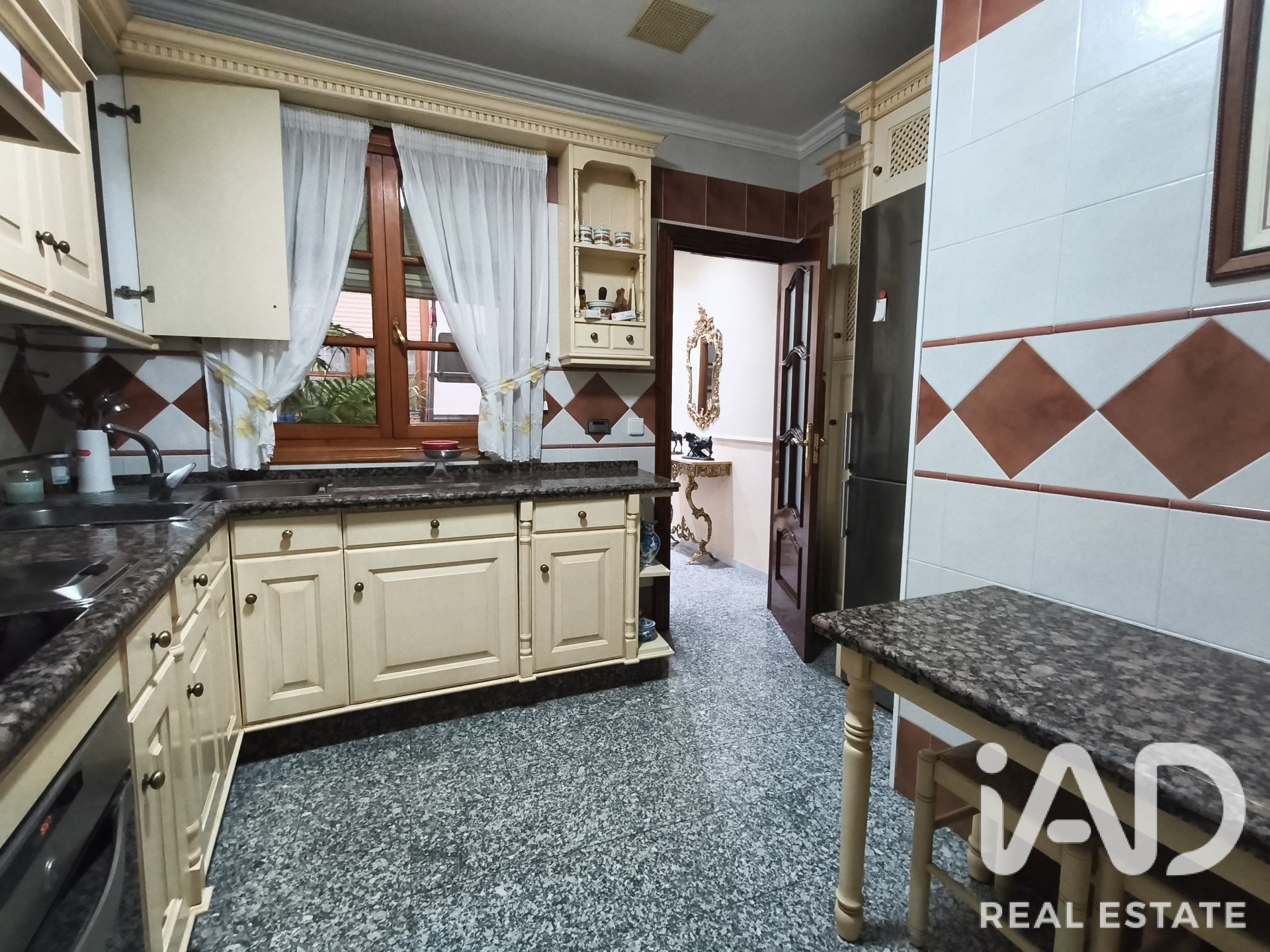 Дом в Лусена, Кордова, Испания 5 спален, 270м2 №194371