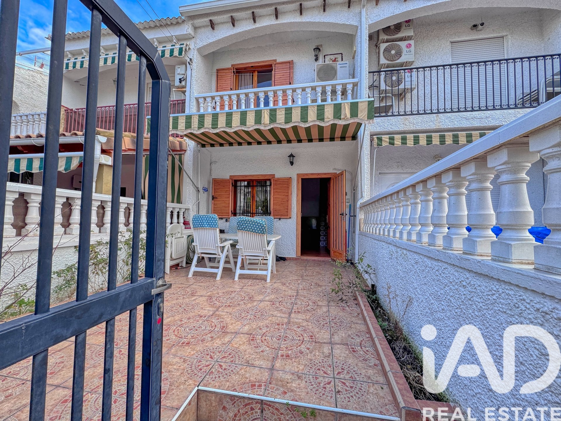 Townhouse in Santa Pola, Alicante, Spain 2 bedrooms, 60 sq.m. No. 185409