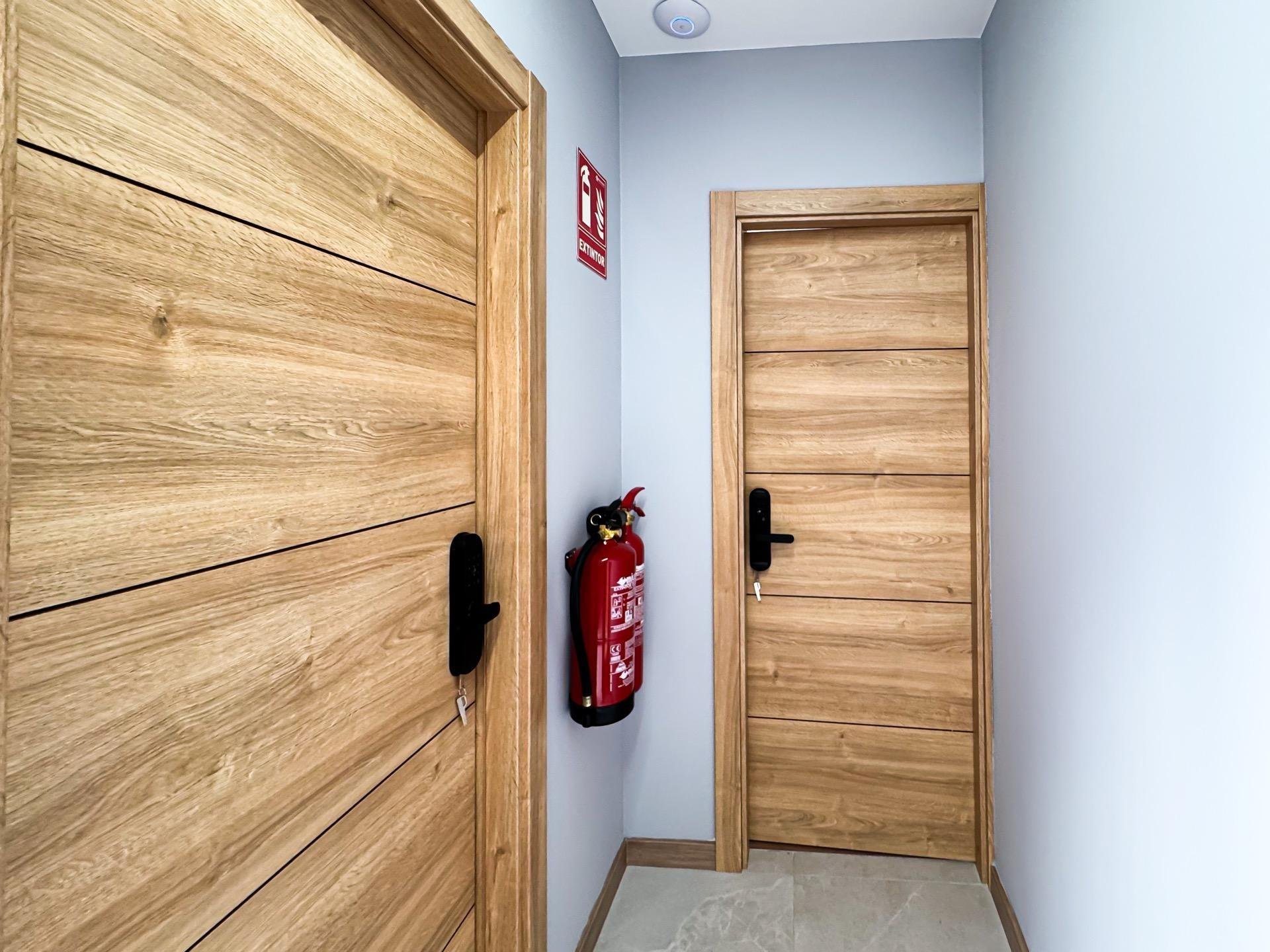 Hotelli Torrevieja, Alicante, Espanja 12 makuuhuonetta, 350 m2 No. 190575