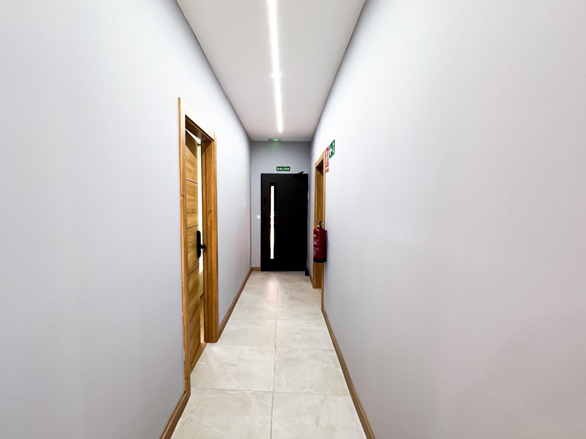 Hotelli Torrevieja, Alicante, Espanja 12 makuuhuonetta, 350 m2 No. 190575