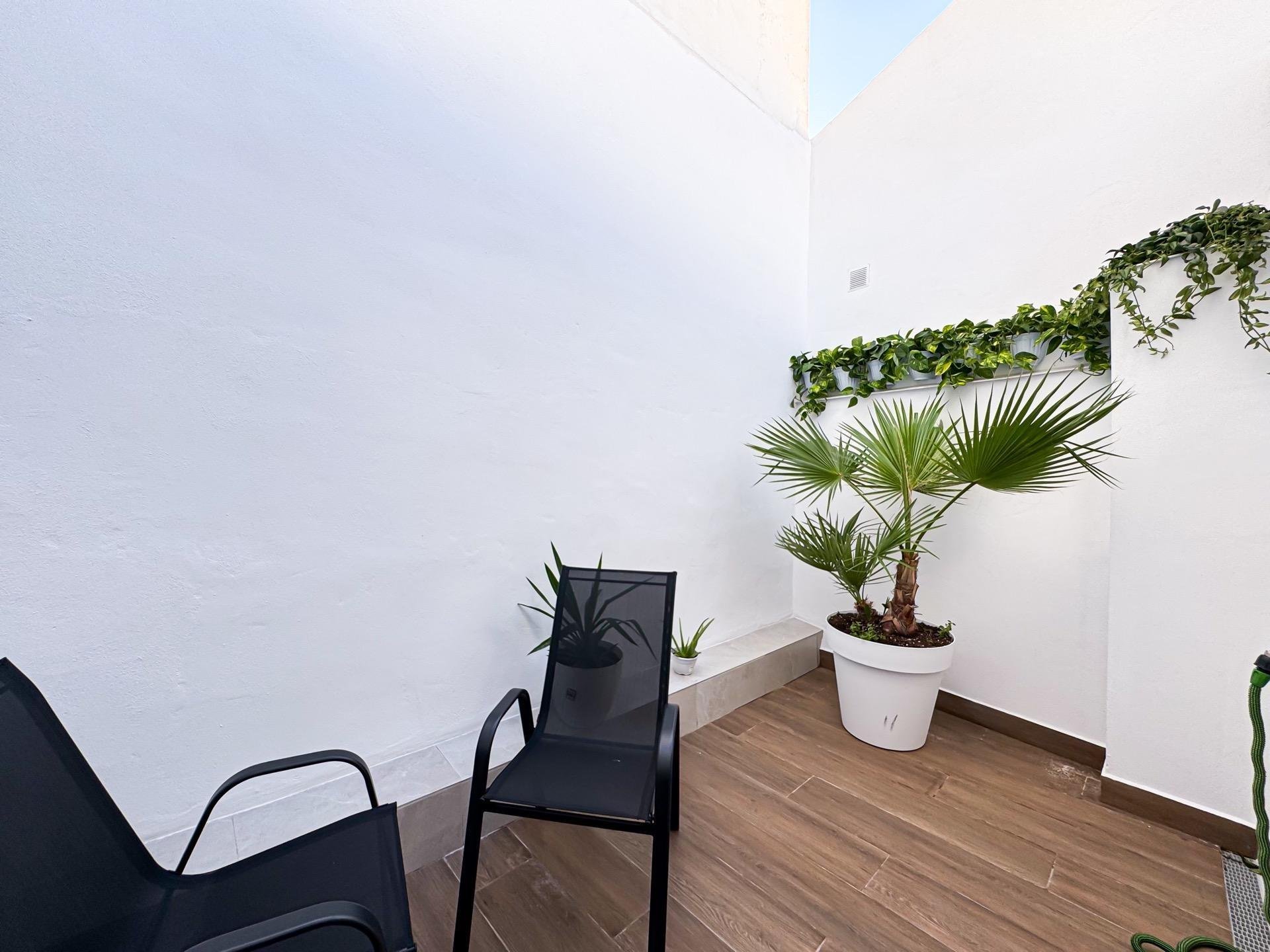 Hotelli Torrevieja, Alicante, Espanja 12 makuuhuonetta, 350 m2 No. 190575