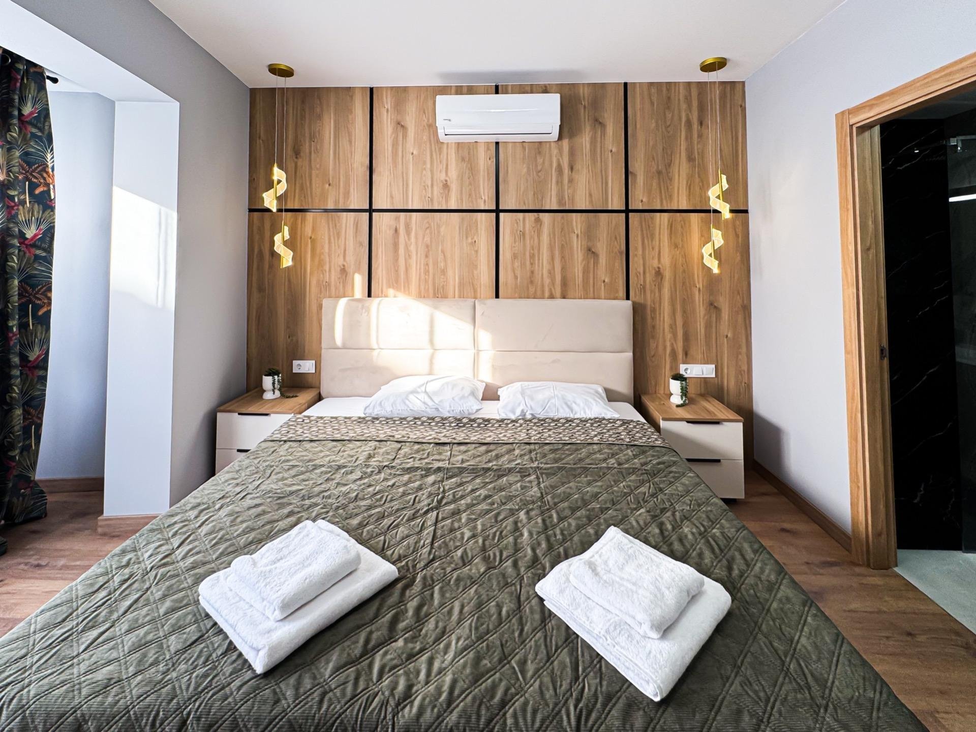 Hotelli Torrevieja, Alicante, Espanja 12 makuuhuonetta, 350 m2 No. 190575