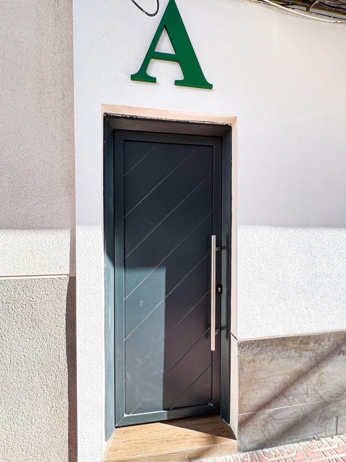 Hotelli Torrevieja, Alicante, Espanja 12 makuuhuonetta, 350 m2 No. 190575