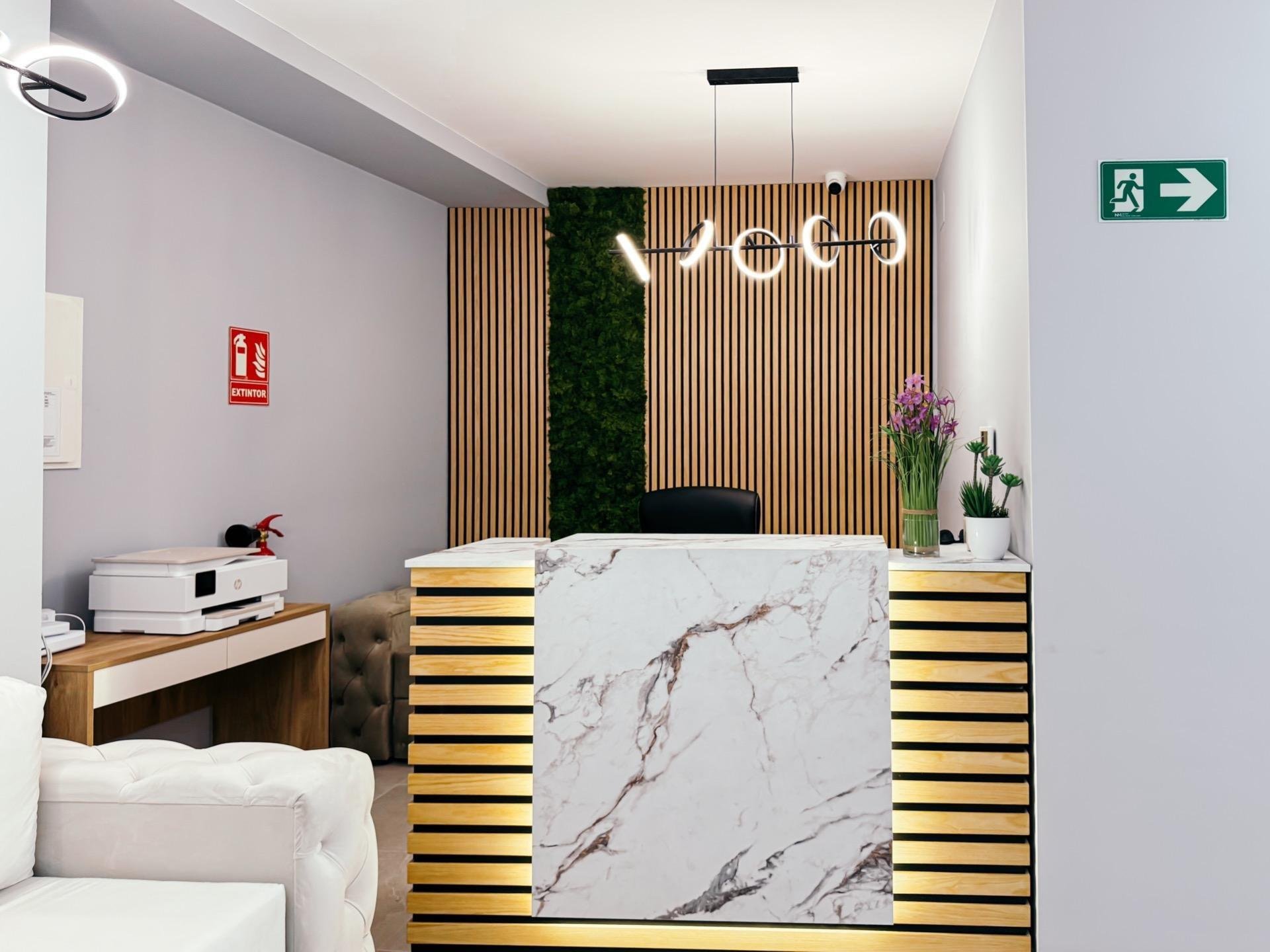 Hotelli Torrevieja, Alicante, Espanja 12 makuuhuonetta, 350 m2 No. 190575