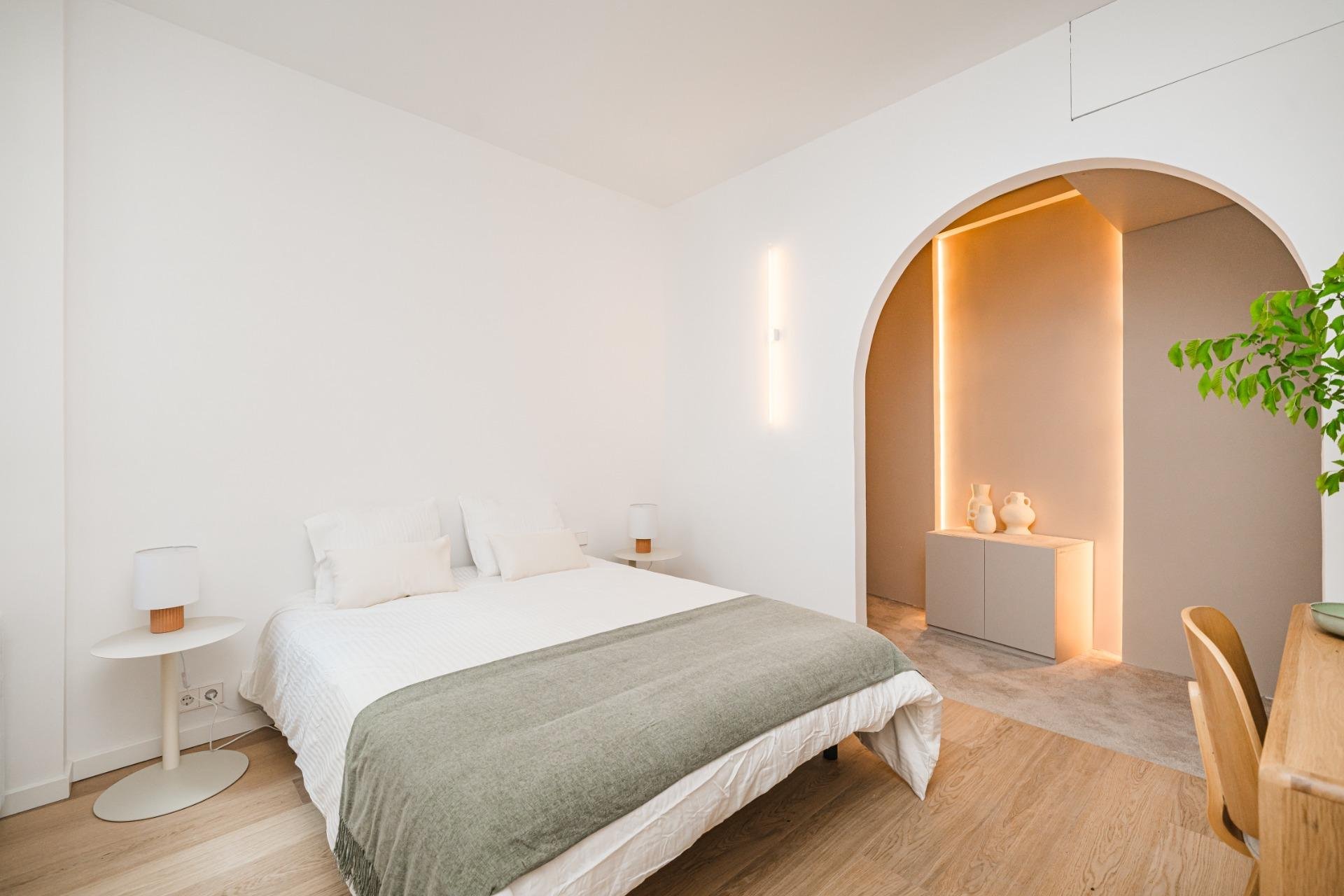 Huoneisto Madrid, Espanja 4 makuuhuonetta, 176 m2 No. 178093