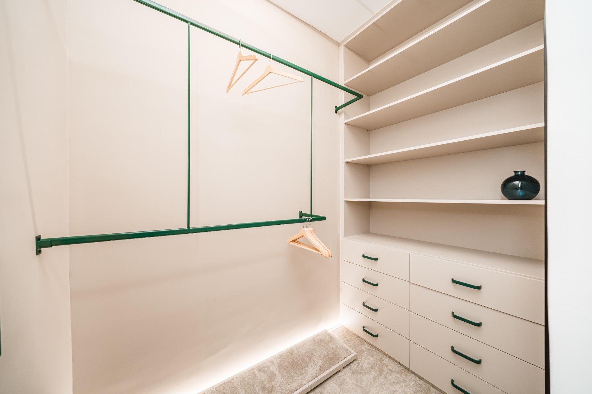 Huoneisto Madrid, Espanja 4 makuuhuonetta, 176 m2 No. 178093