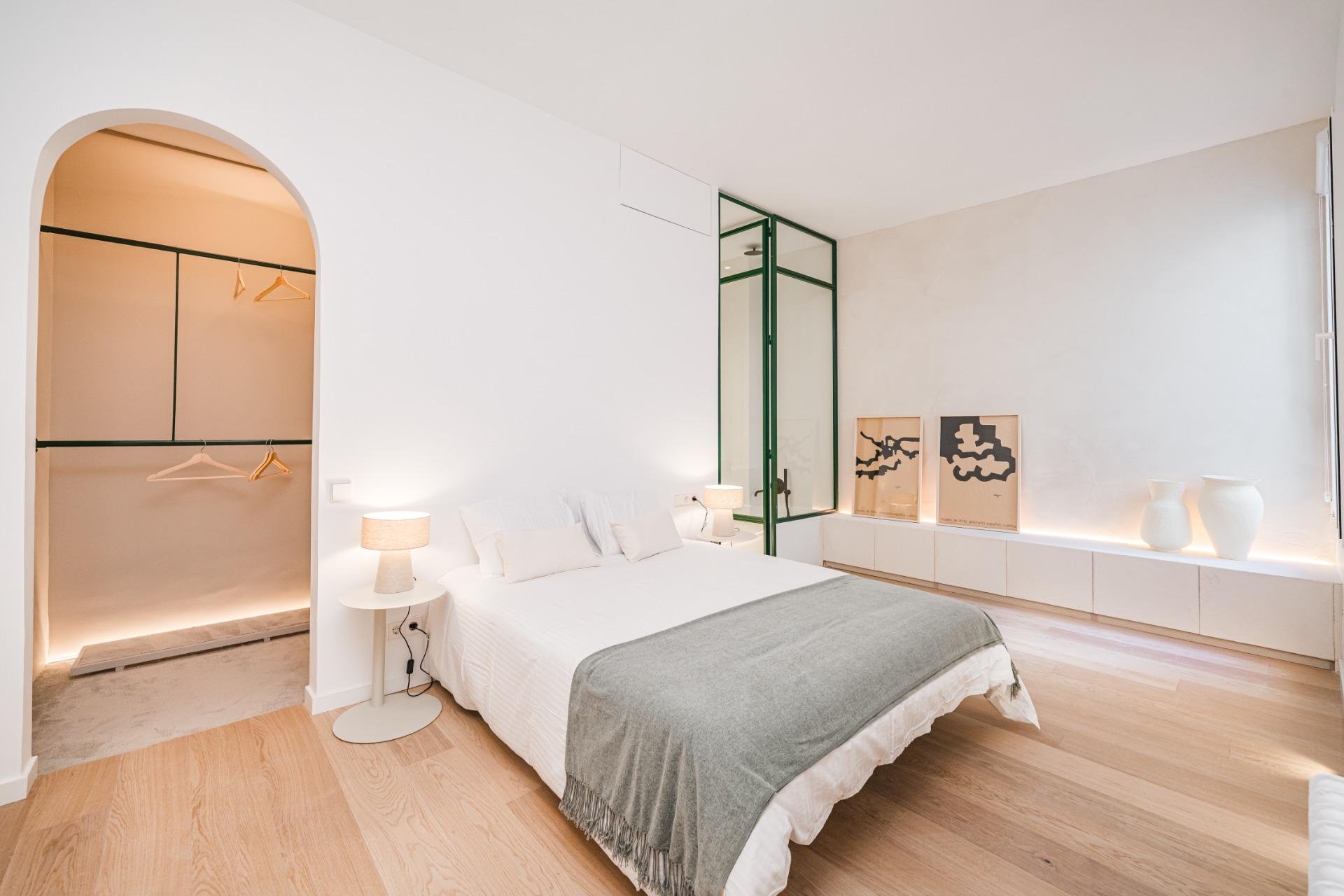 Huoneisto Madrid, Espanja 4 makuuhuonetta, 176 m2 No. 178093