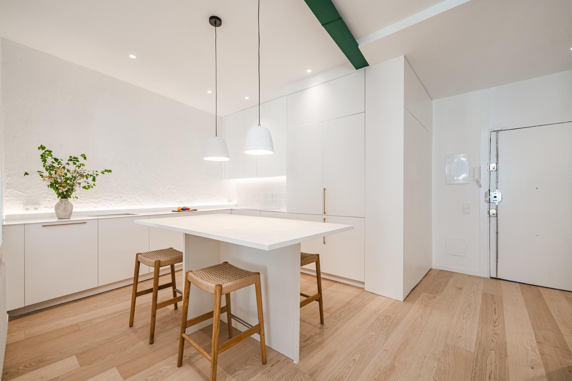 Huoneisto Madrid, Espanja 4 makuuhuonetta, 176 m2 No. 178093