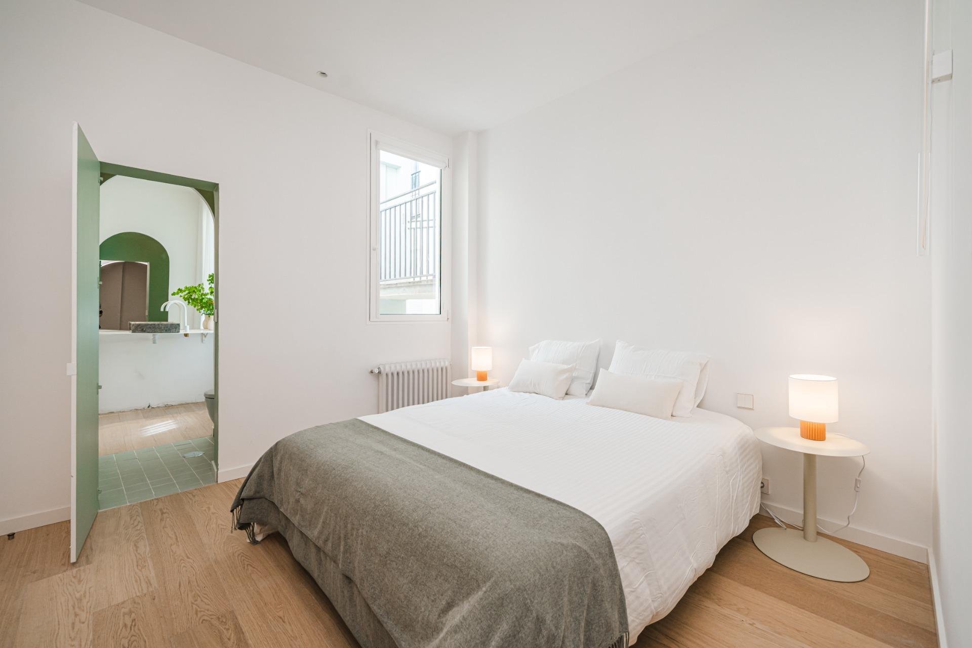 Huoneisto Madrid, Espanja 4 makuuhuonetta, 176 m2 No. 178093