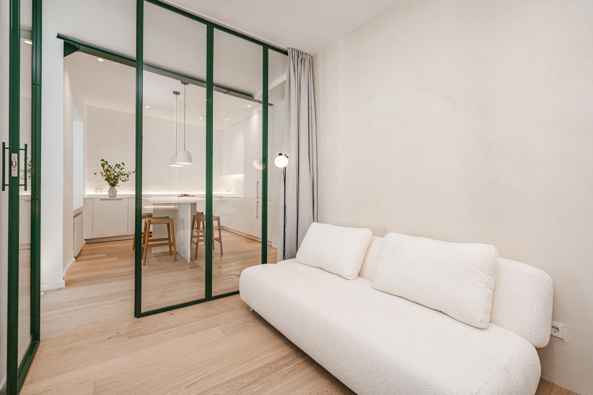 Huoneisto Madrid, Espanja 4 makuuhuonetta, 176 m2 No. 178093