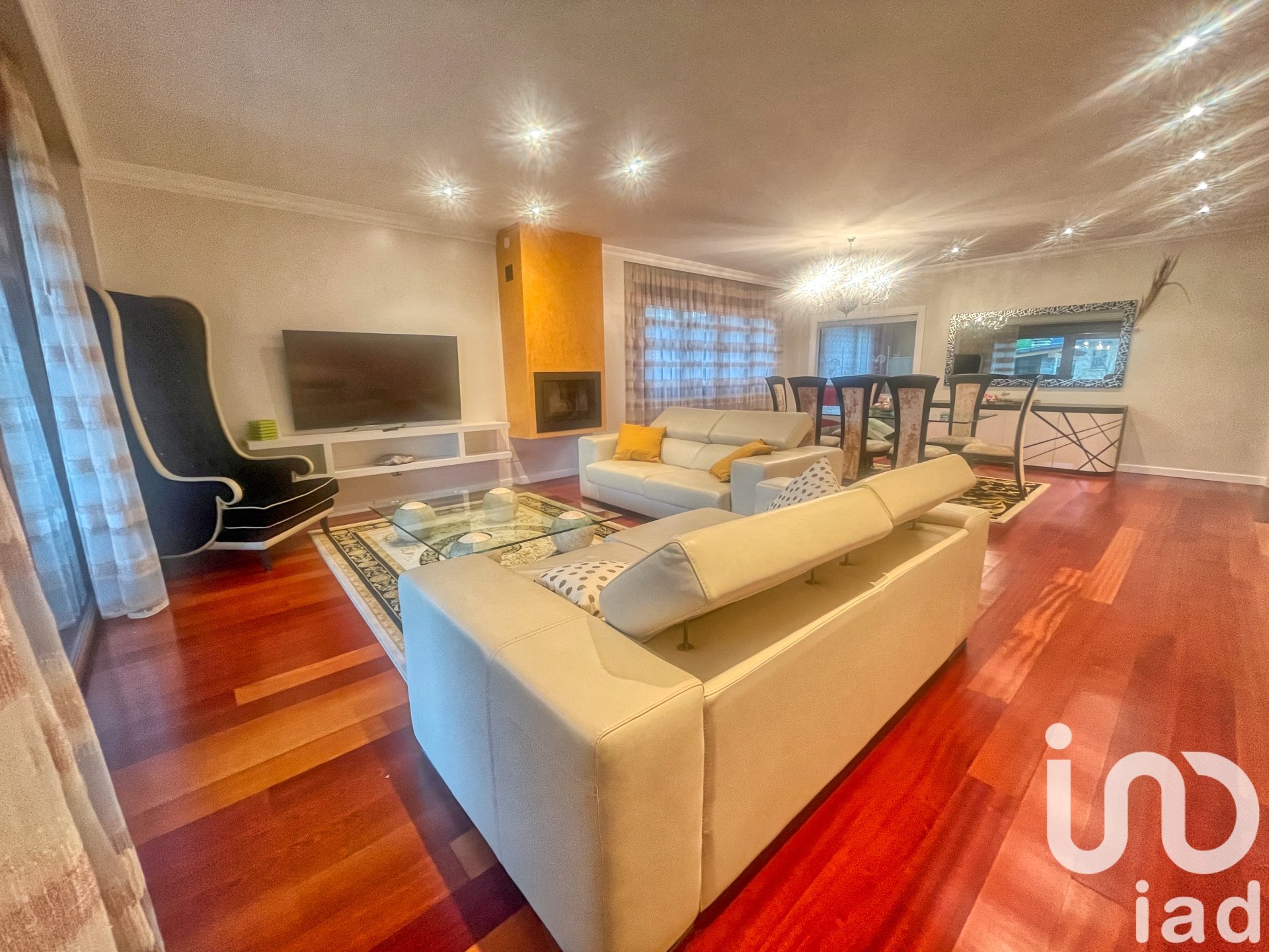 Apartament w Aviles, Asturias, Hiszpania 4 sypialnie, 550 mkw. nr 153600