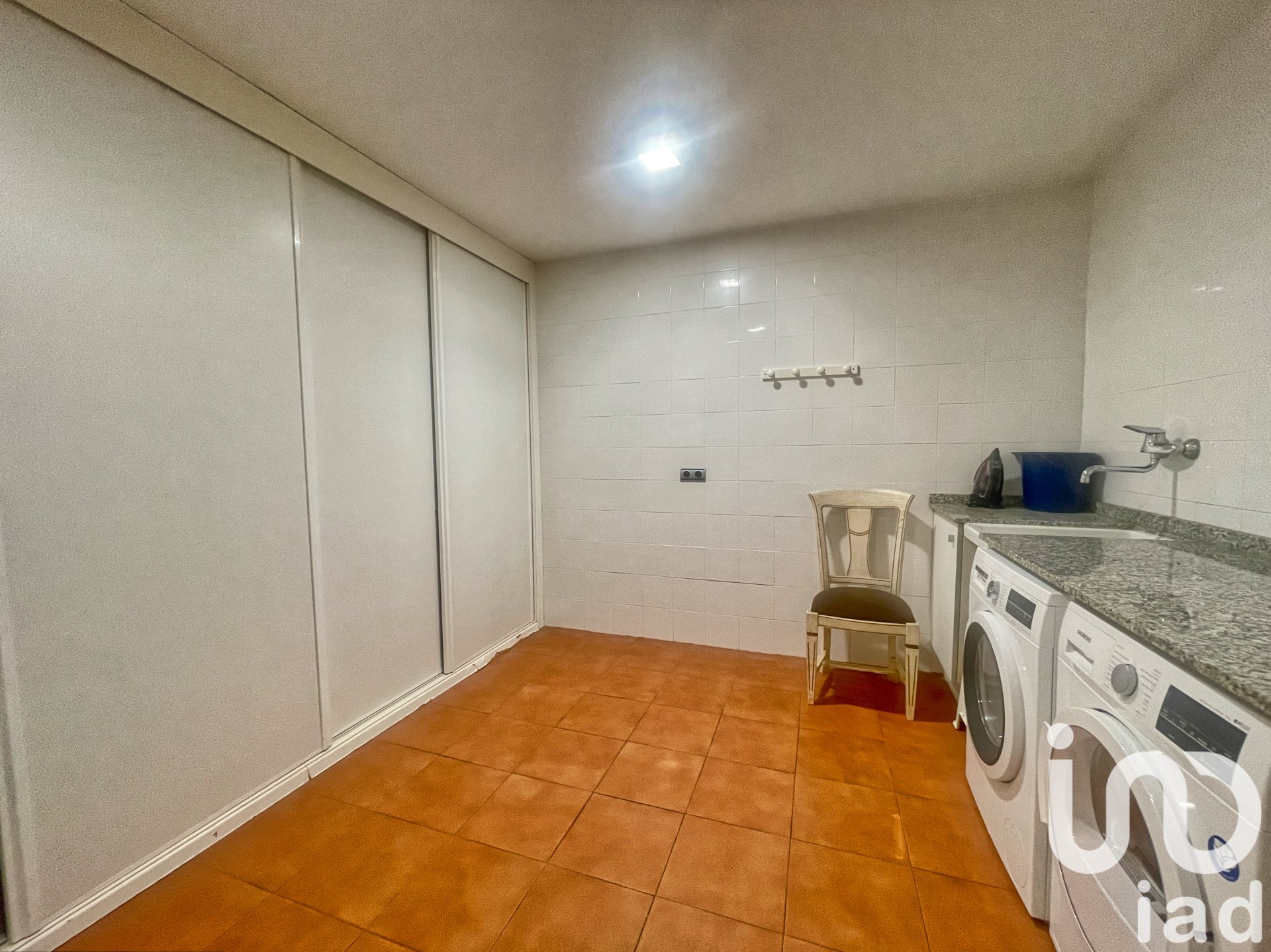 Apartament w Aviles, Asturias, Hiszpania 4 sypialnie, 550 mkw. nr 153600