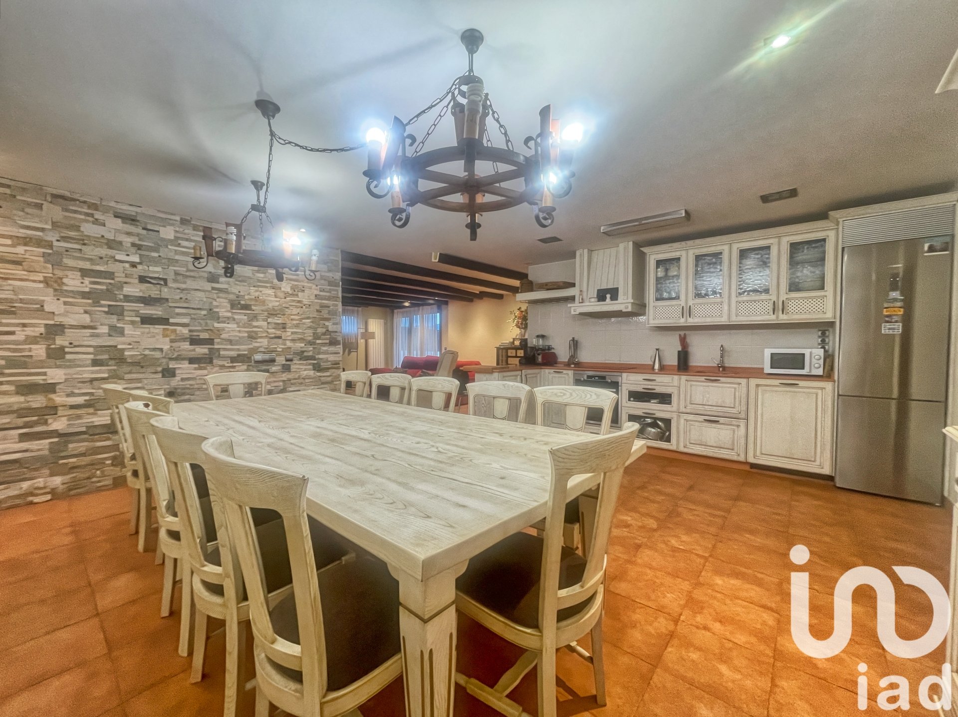 Apartament w Aviles, Asturias, Hiszpania 4 sypialnie, 550 mkw. nr 153600