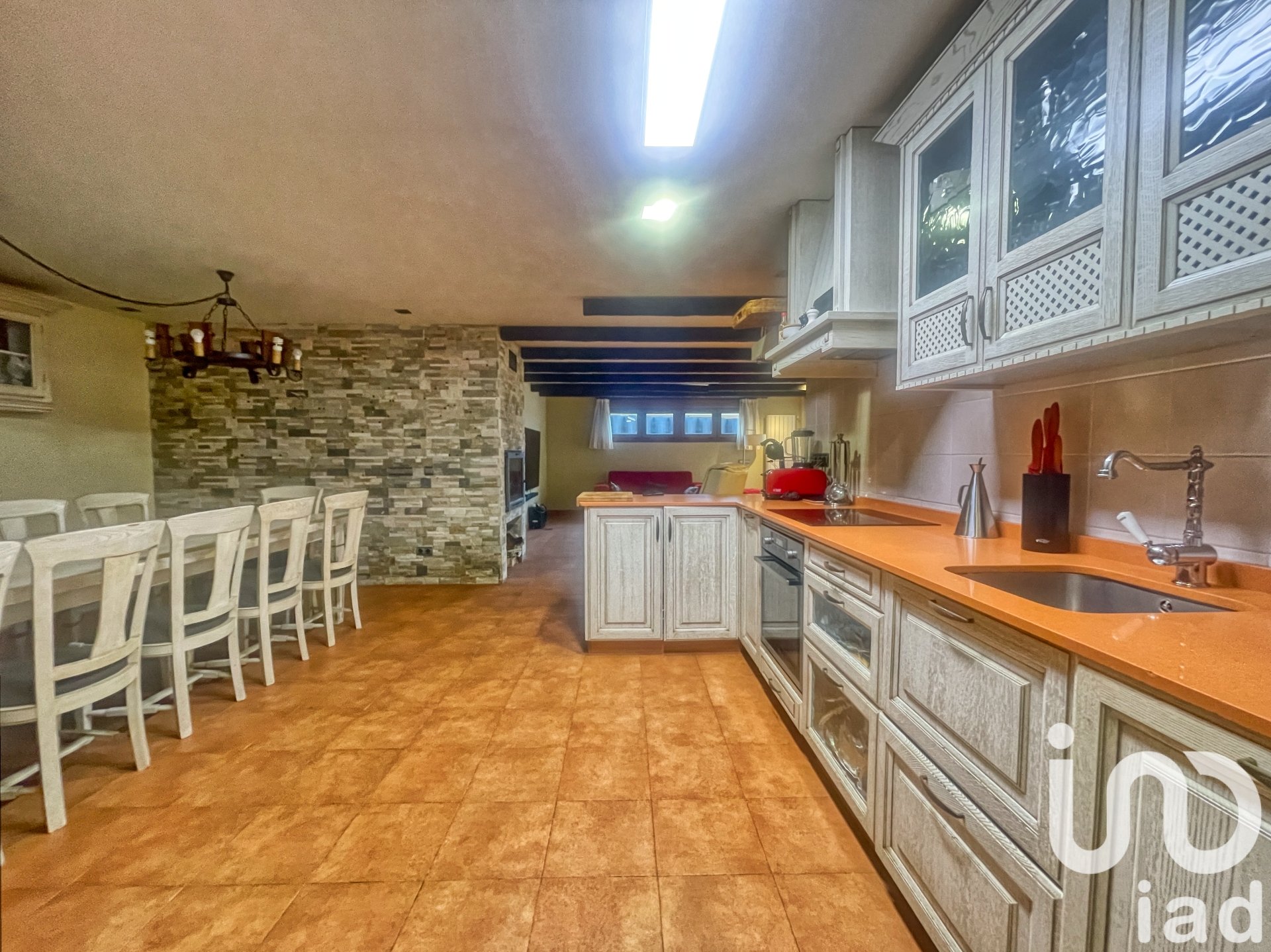 Apartament w Aviles, Asturias, Hiszpania 4 sypialnie, 550 mkw. nr 153600