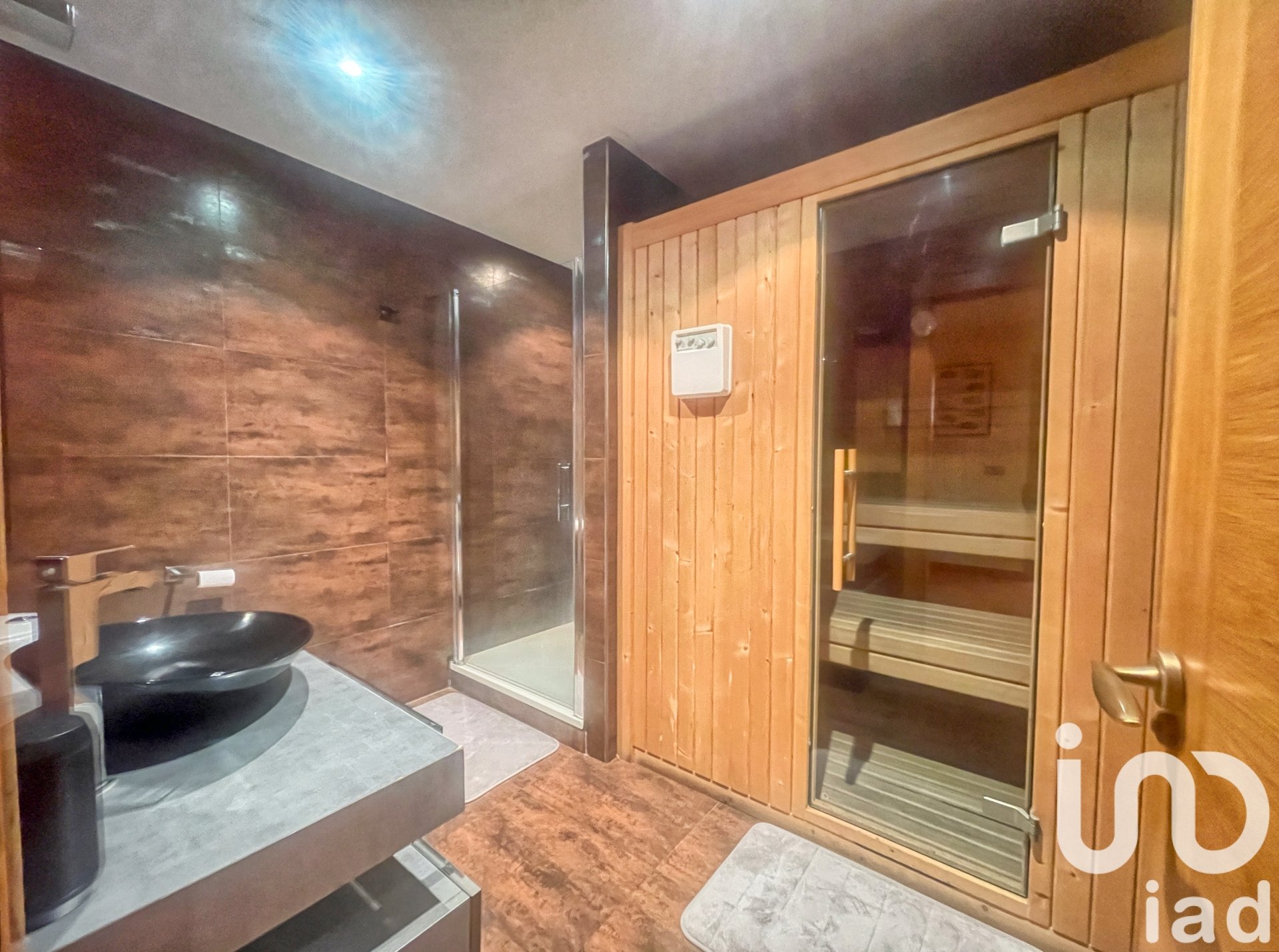 Apartament w Aviles, Asturias, Hiszpania 4 sypialnie, 550 mkw. nr 153600