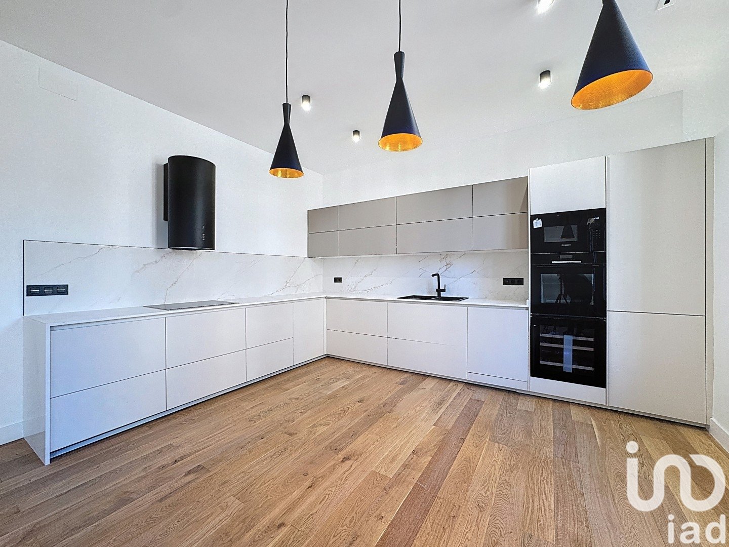 Dzīvoklis Barcelona, Spānijā 4 istabas, 158 m2 Nr. 153596
