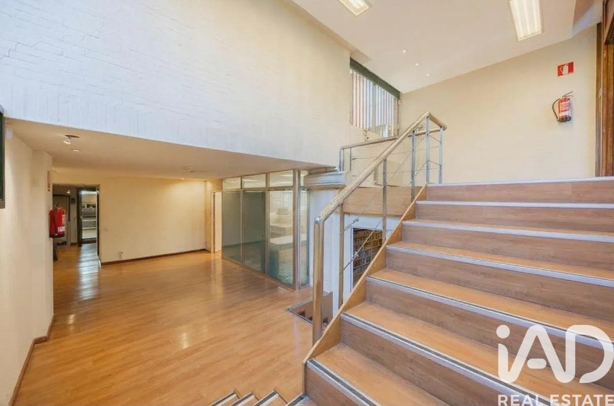 Propiedad comercial en Madrid, España 231 m2 No. 187633