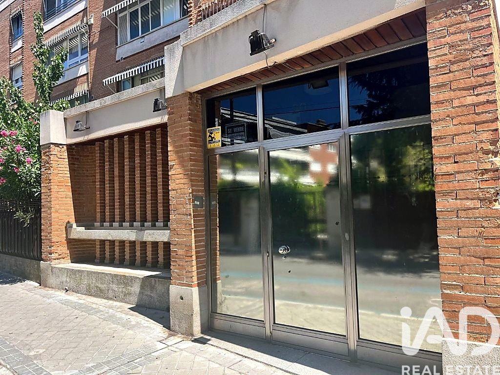 Propiedad comercial en Madrid, España 231 m2 No. 187633
