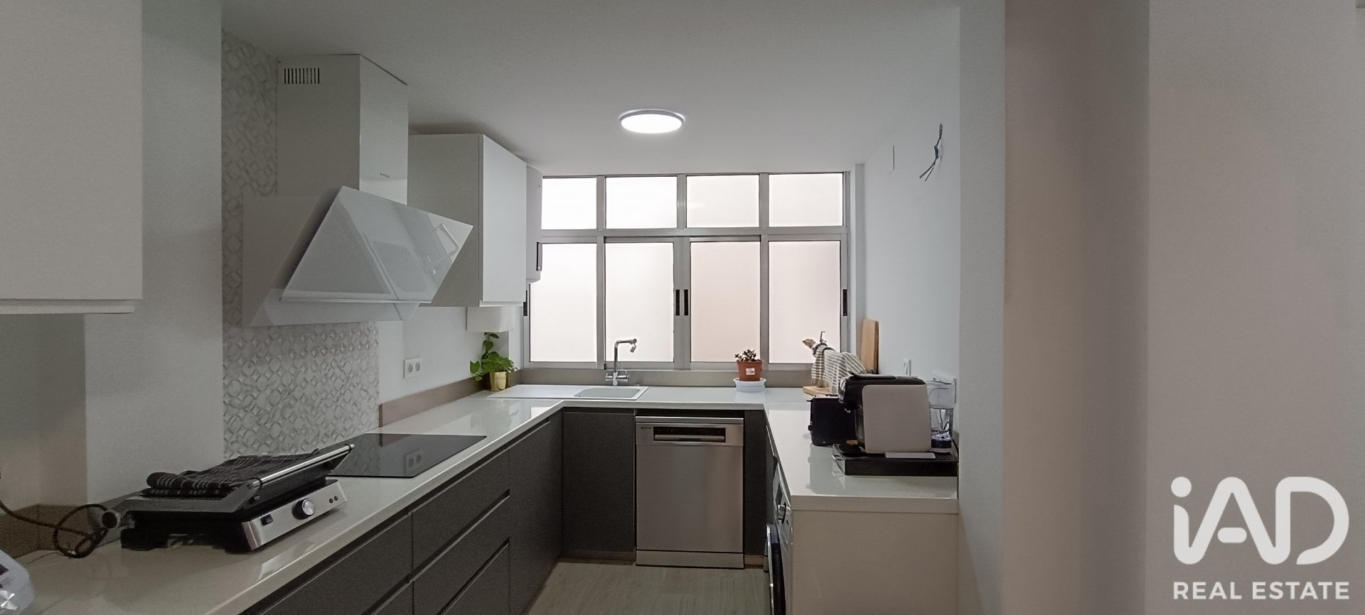 Apartamento en Elche, Alicante, España 4 dormitorios, 115 m2 No. 187629