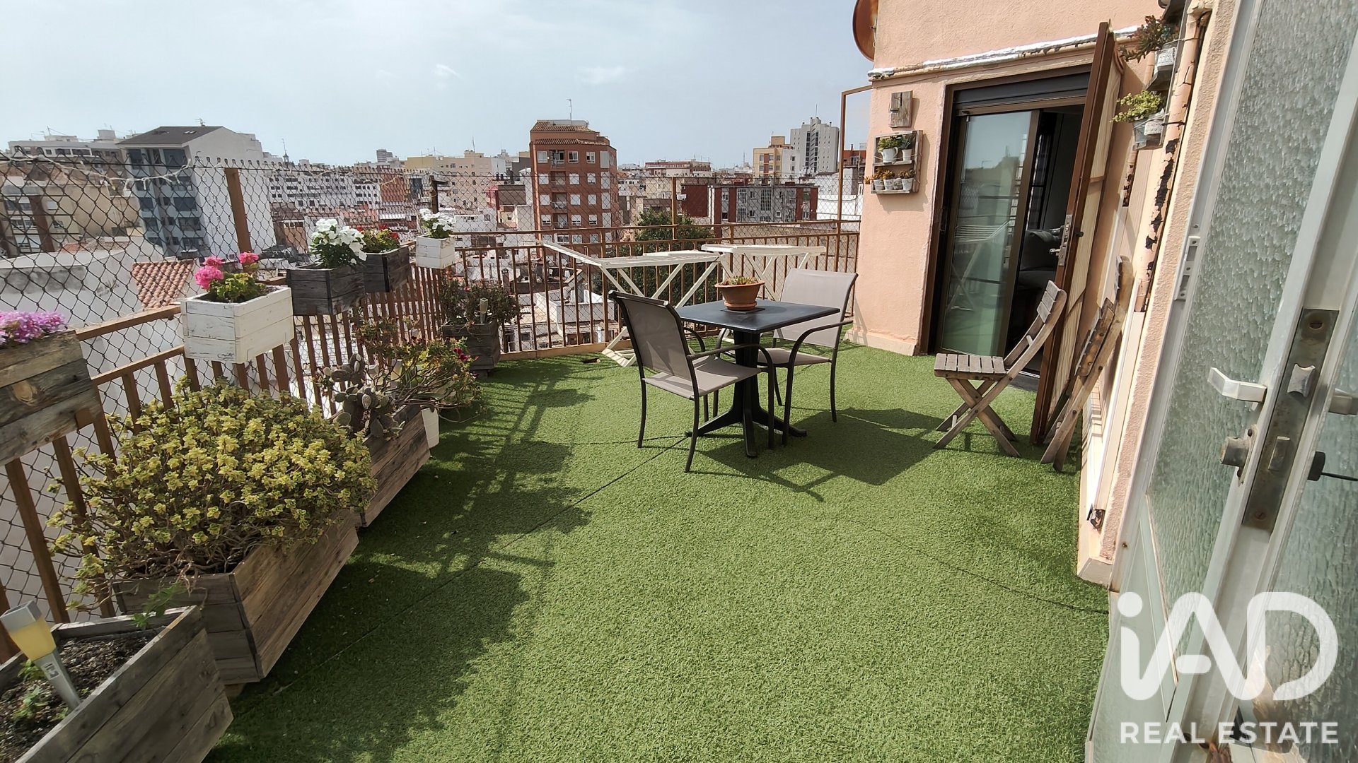 Kattohuoneisto Castellon de la Plana, Castellon, Espanja 3 makuuhuonetta, 84 m2 No. 187632