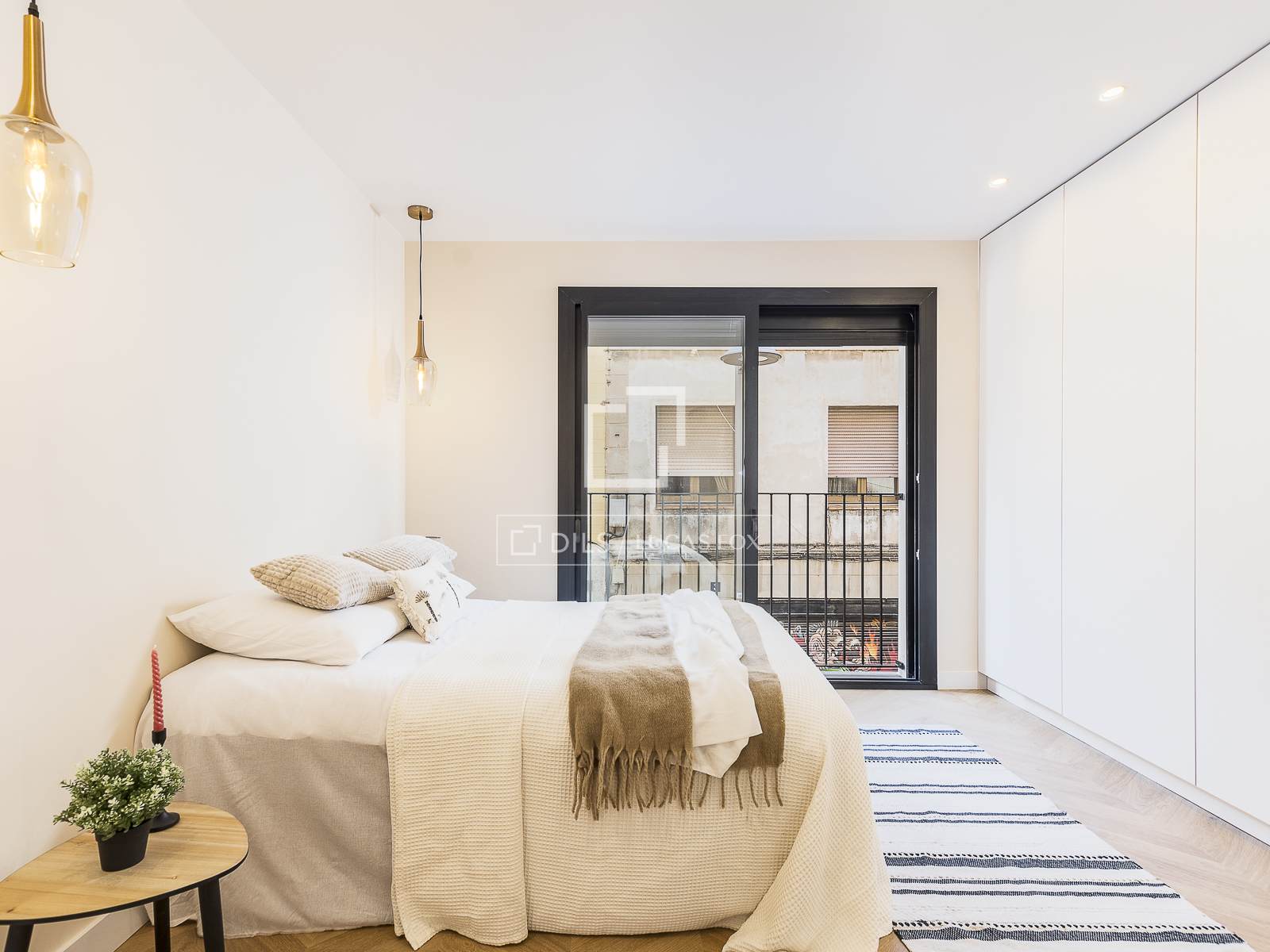Dzīvoklis Barcelona, Spānijā 2 istabas, 80 m2 Nr. 150478