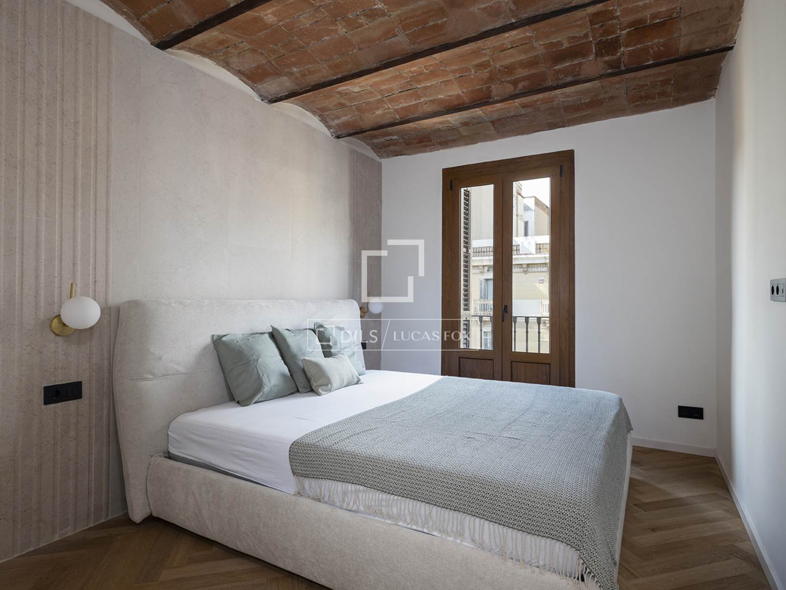 Apartment in Barcelona, Spain 3 bedrooms, 104 sq.m. No. 150475
