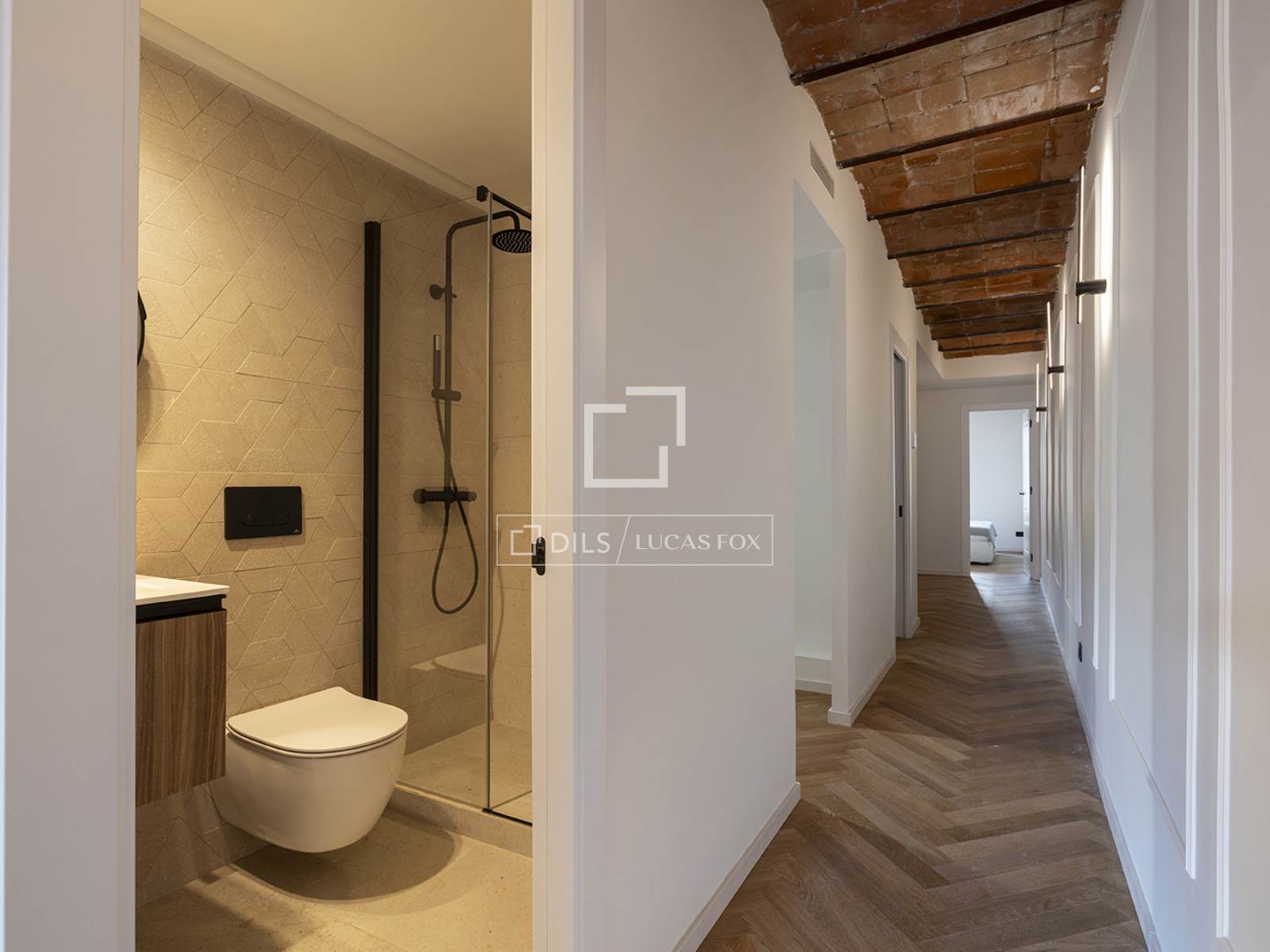 Apartment in Barcelona, Spain 3 bedrooms, 104 sq.m. No. 150475