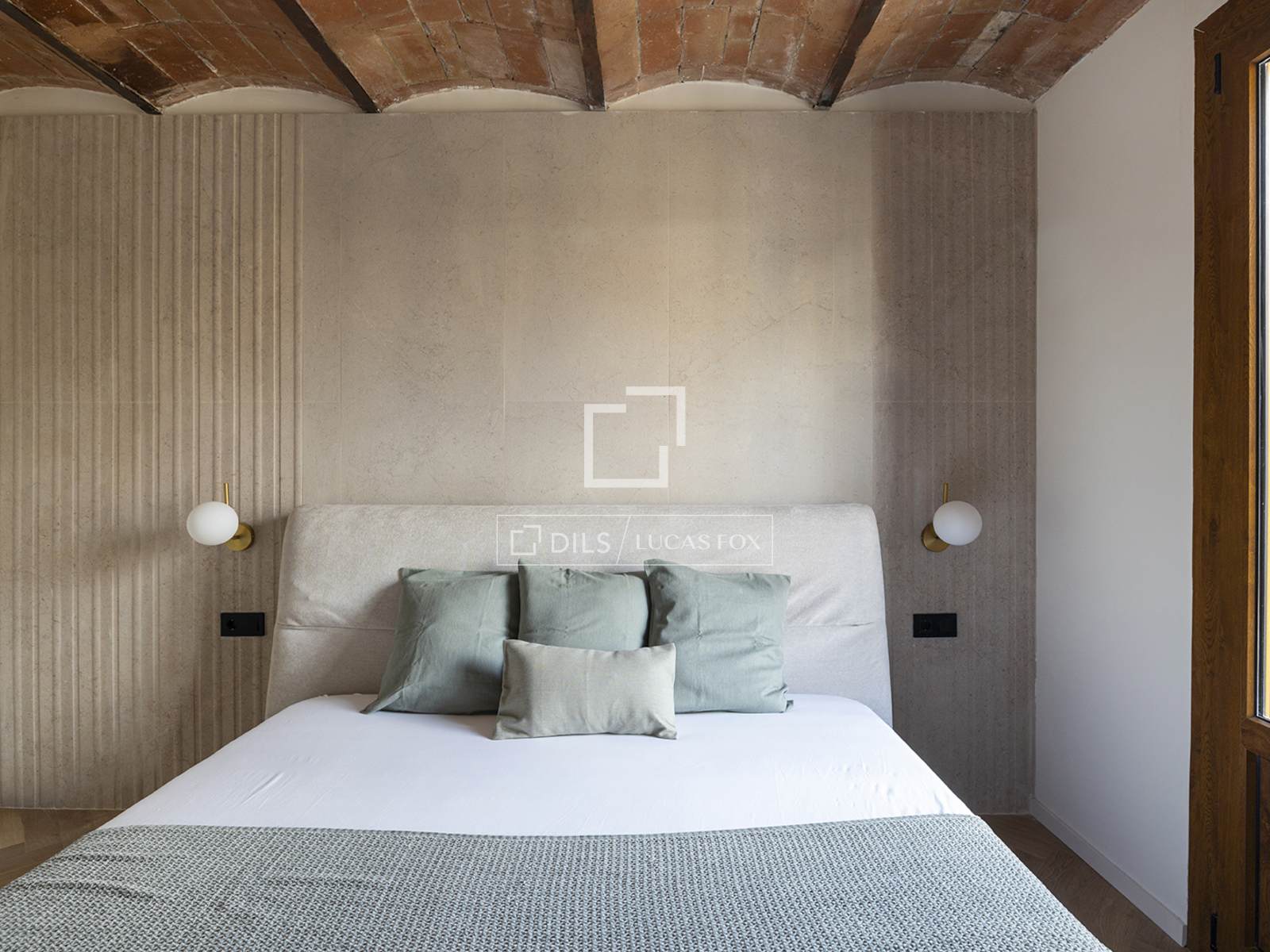 Apartment in Barcelona, Spain 3 bedrooms, 104 sq.m. No. 150475