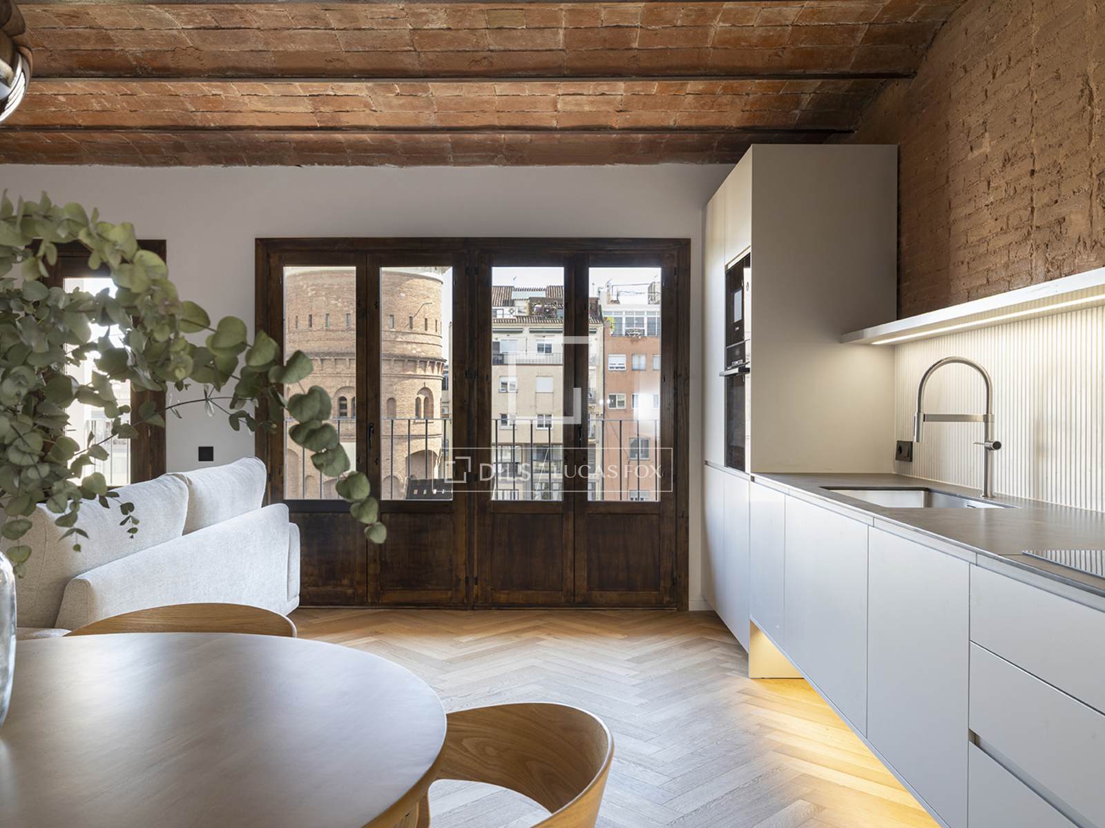 Apartment in Barcelona, Spain 3 bedrooms, 104 sq.m. No. 150475