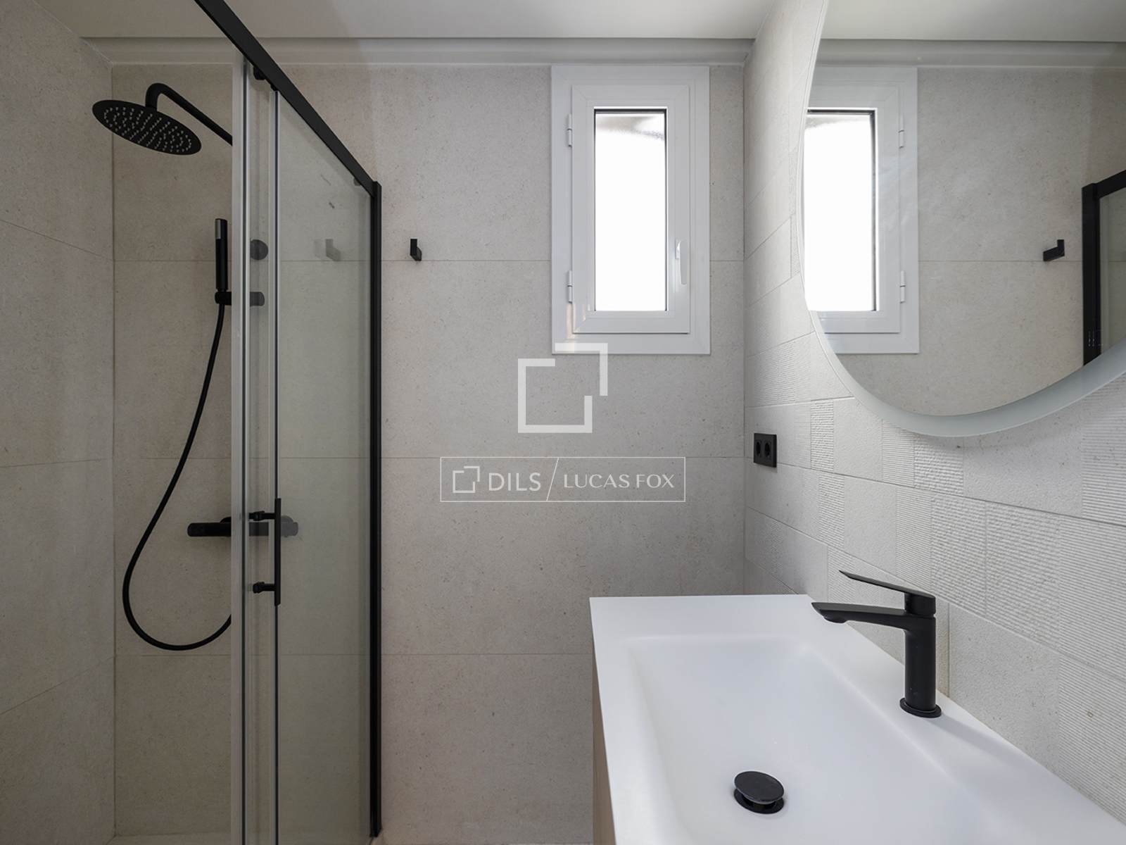 Apartment in Barcelona, Spain 3 bedrooms, 104 sq.m. No. 150475