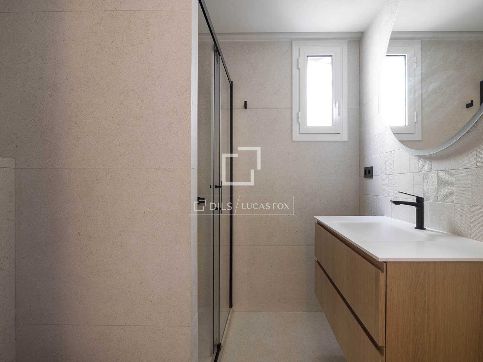 Apartment in Barcelona, Spain 3 bedrooms, 104 sq.m. No. 150475